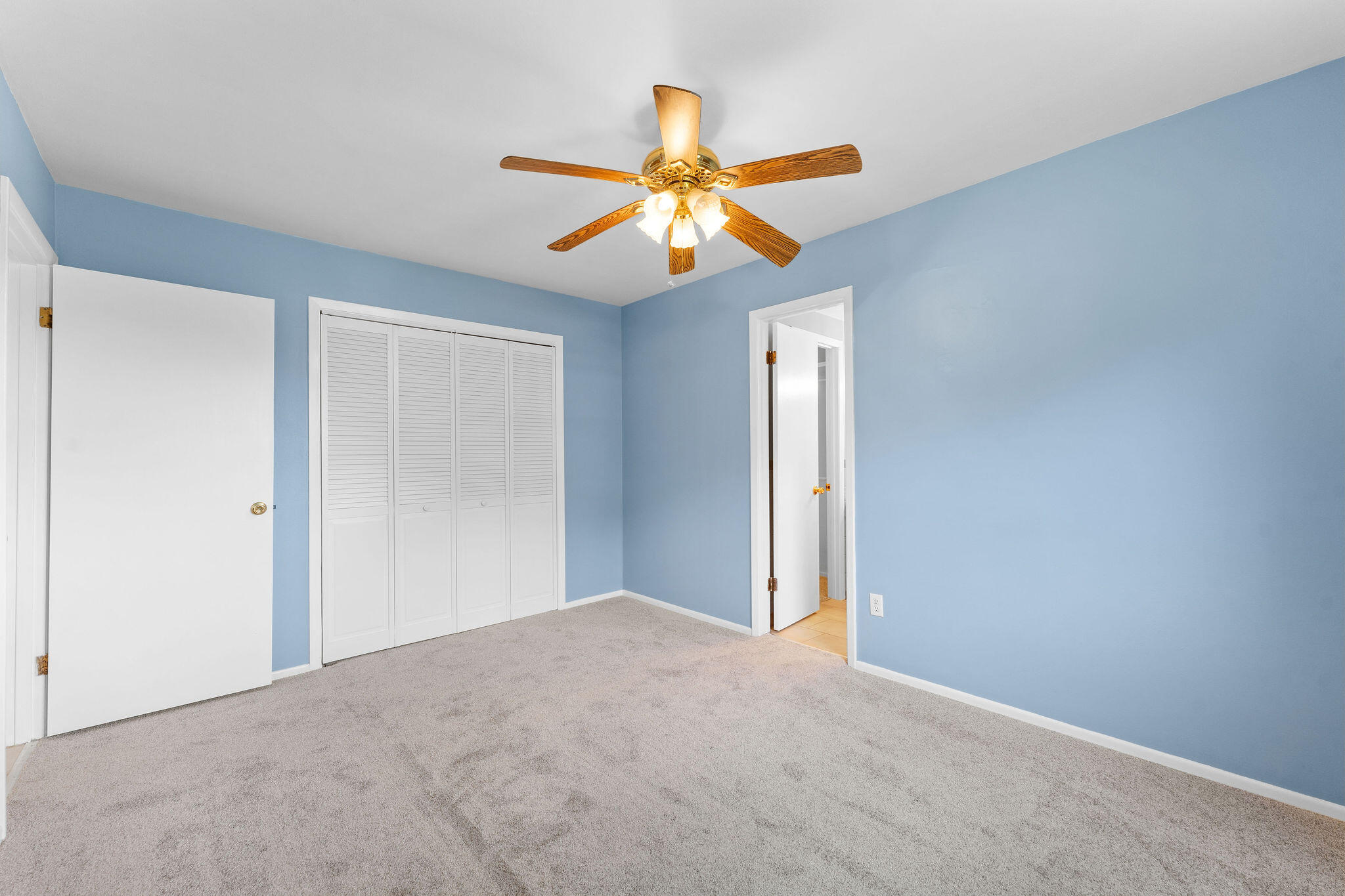 76 Lakeshore Drive Property Photo 18