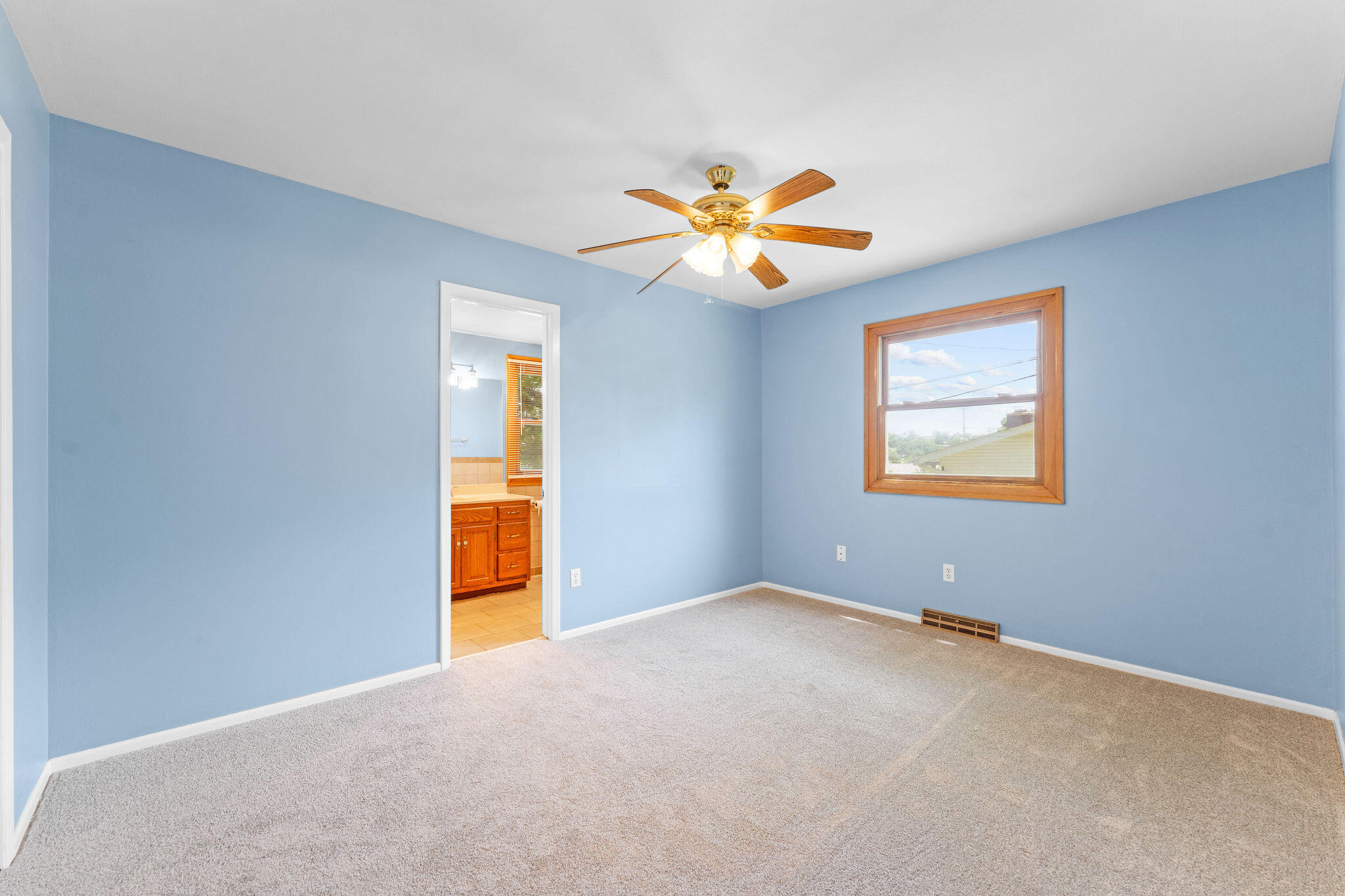 76 Lakeshore Drive Property Photo 19