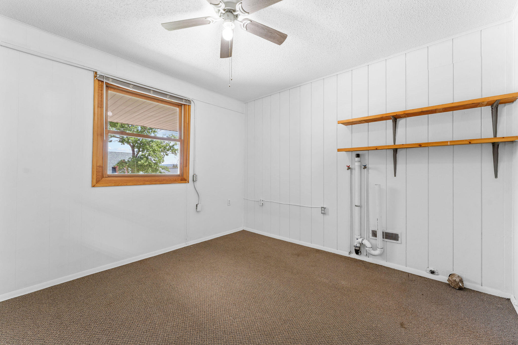 76 Lakeshore Drive Property Photo 27