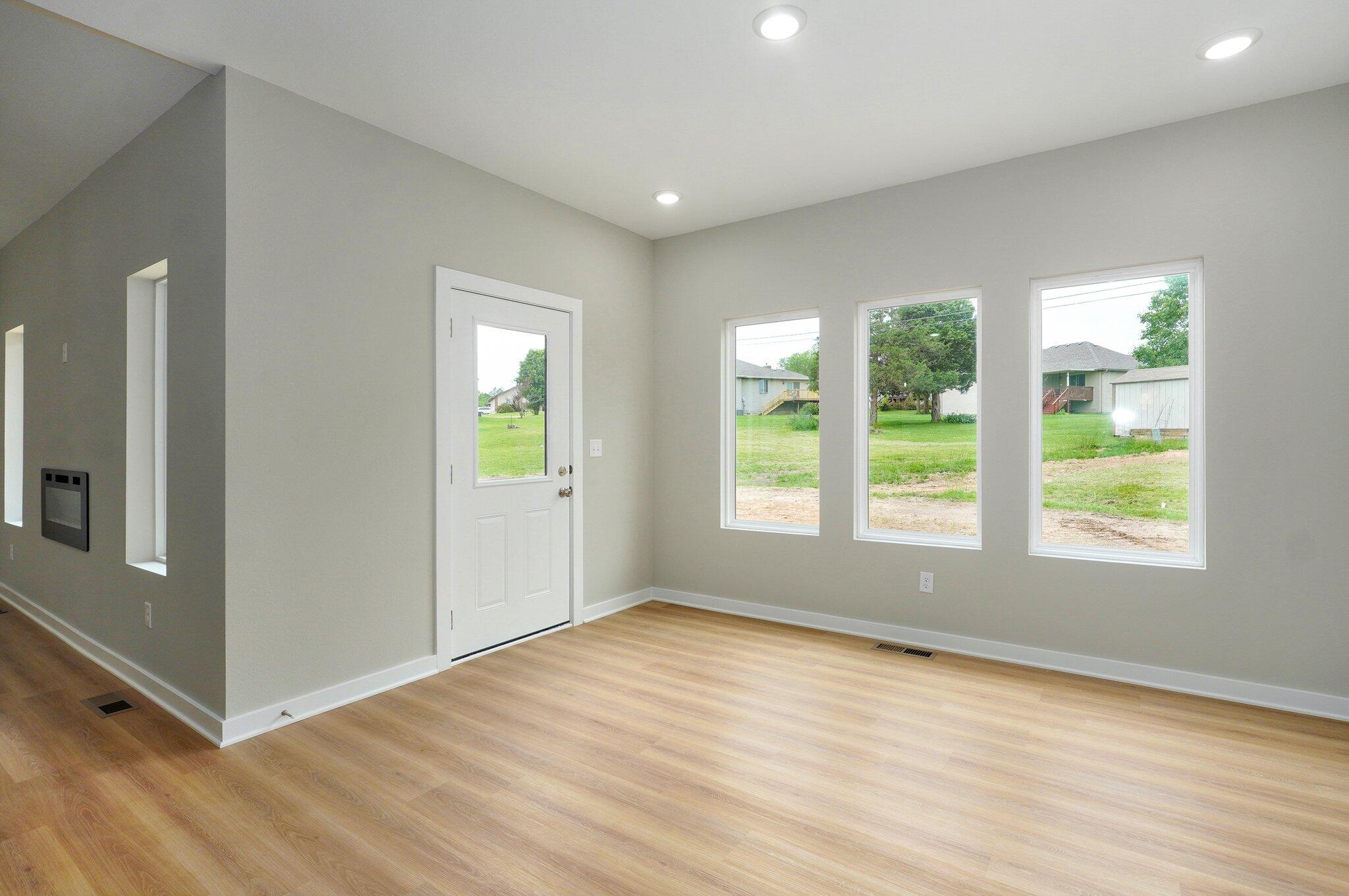851 Tomahawk Court Property Photo 12