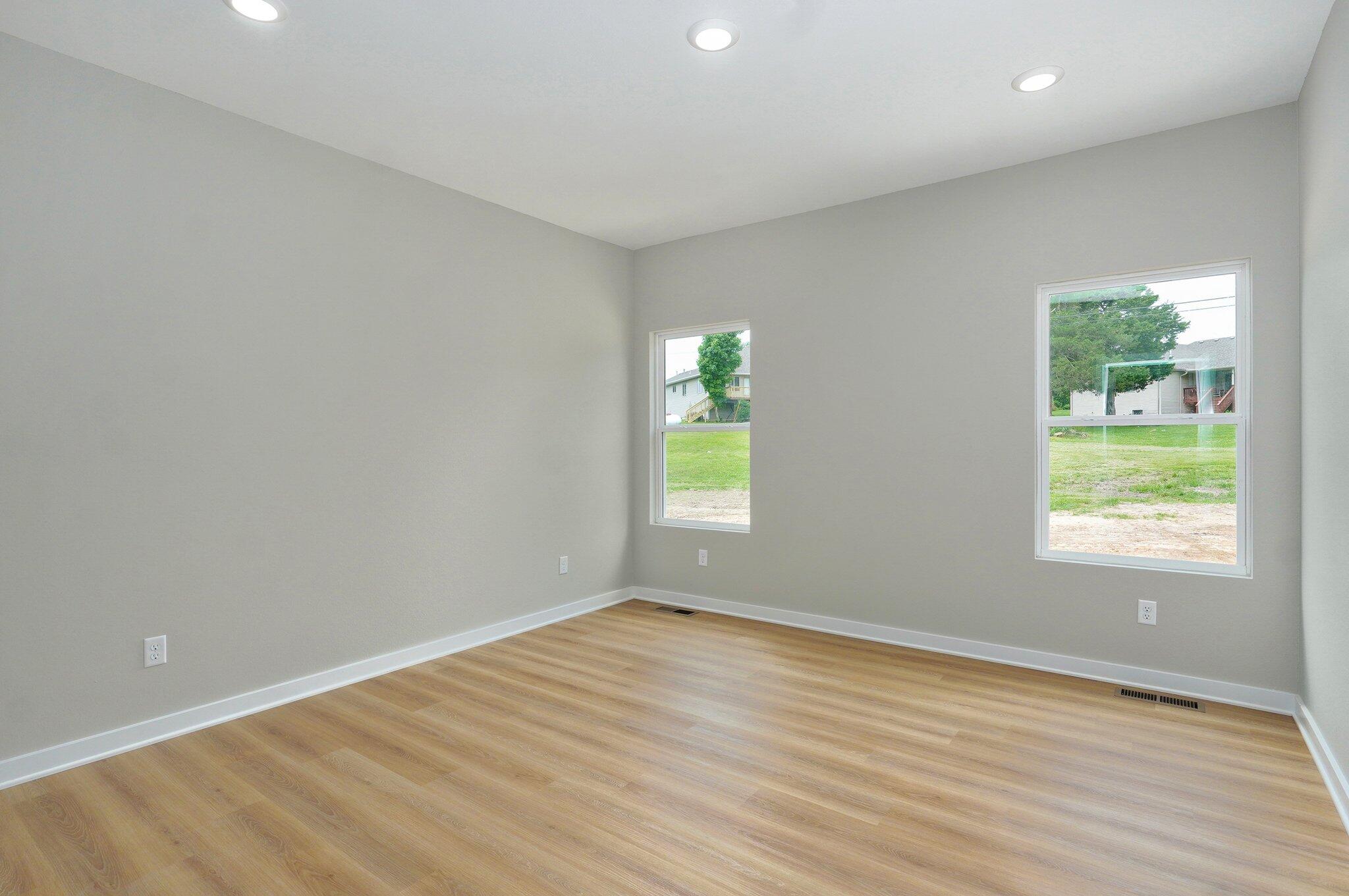 851 Tomahawk Court Property Photo 13