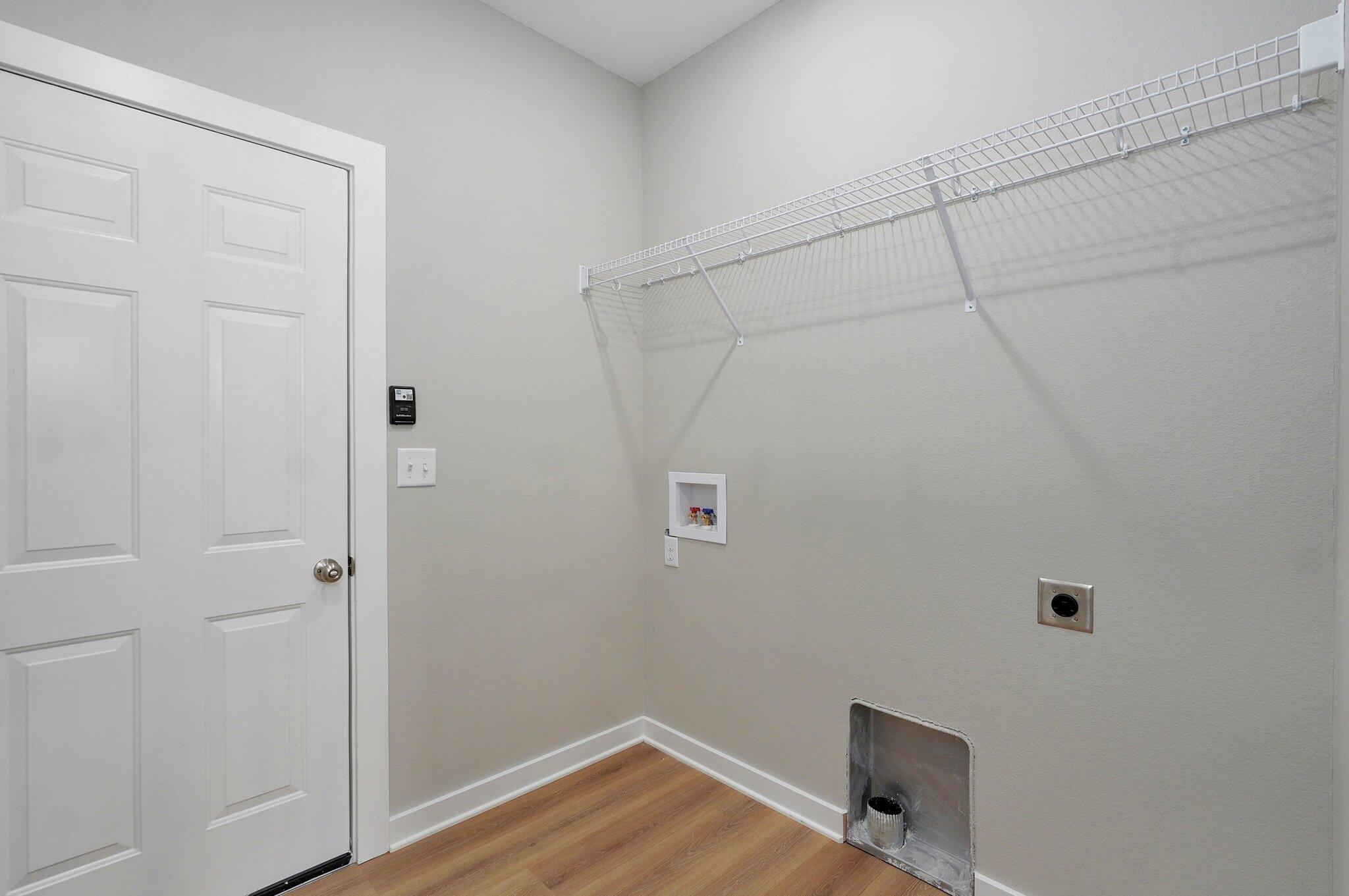 851 Tomahawk Court Property Photo 21