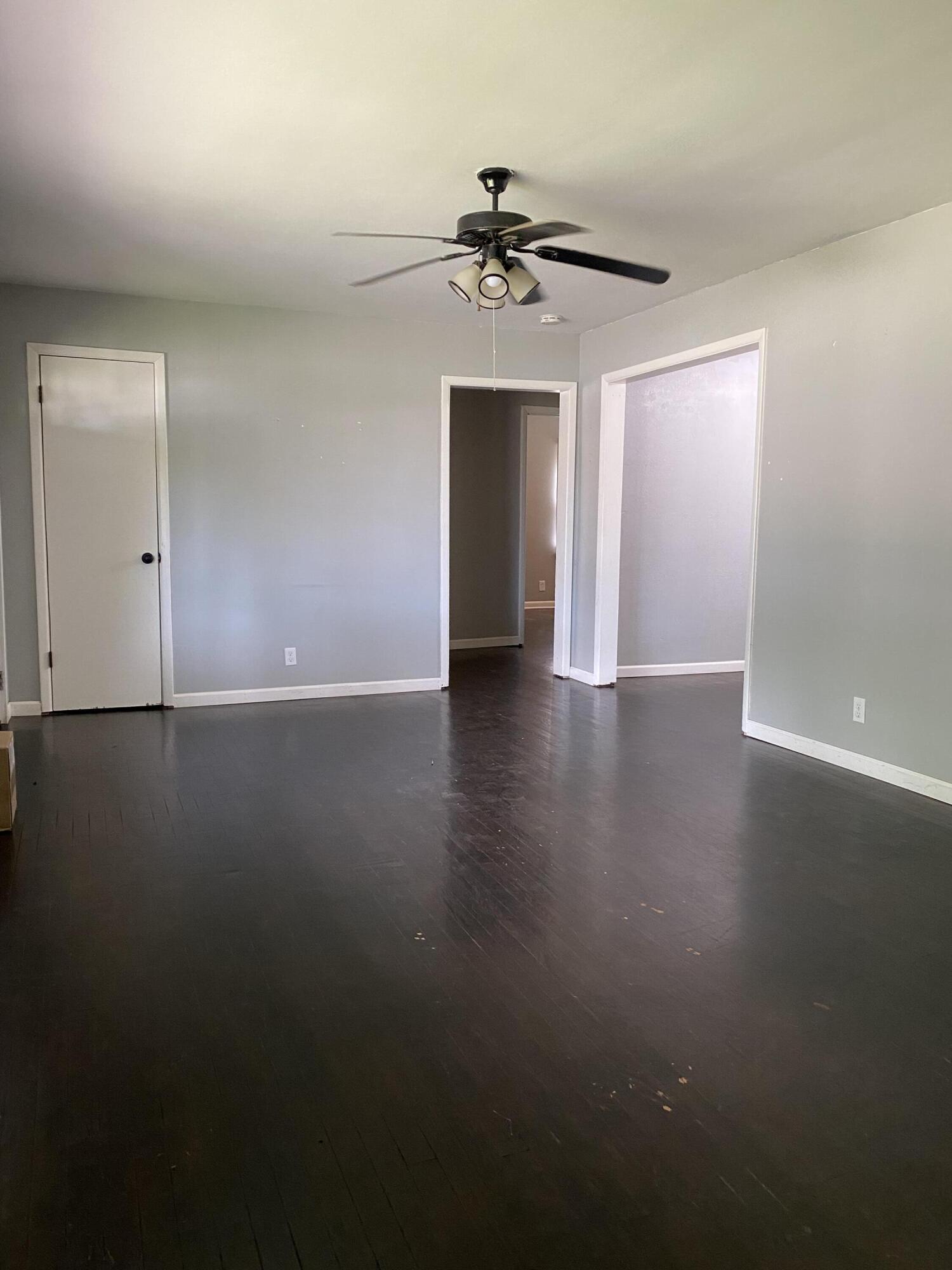 1835 South Franklin Avenue Property Photo 5