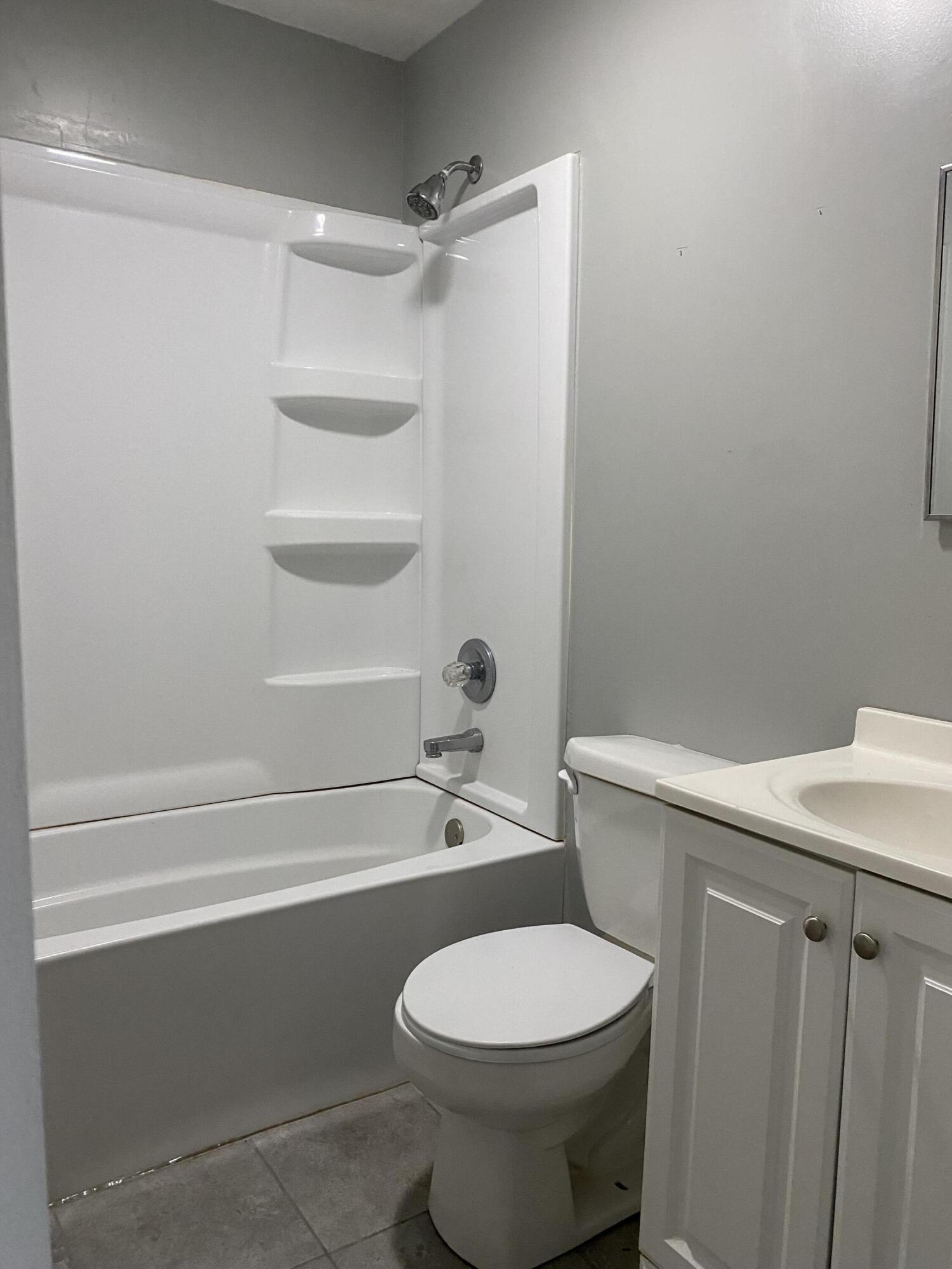 1835 South Franklin Avenue Property Photo 10