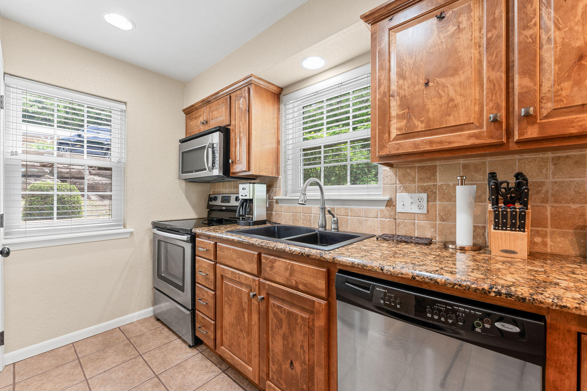 101 Westwood Drive Property Photo 14