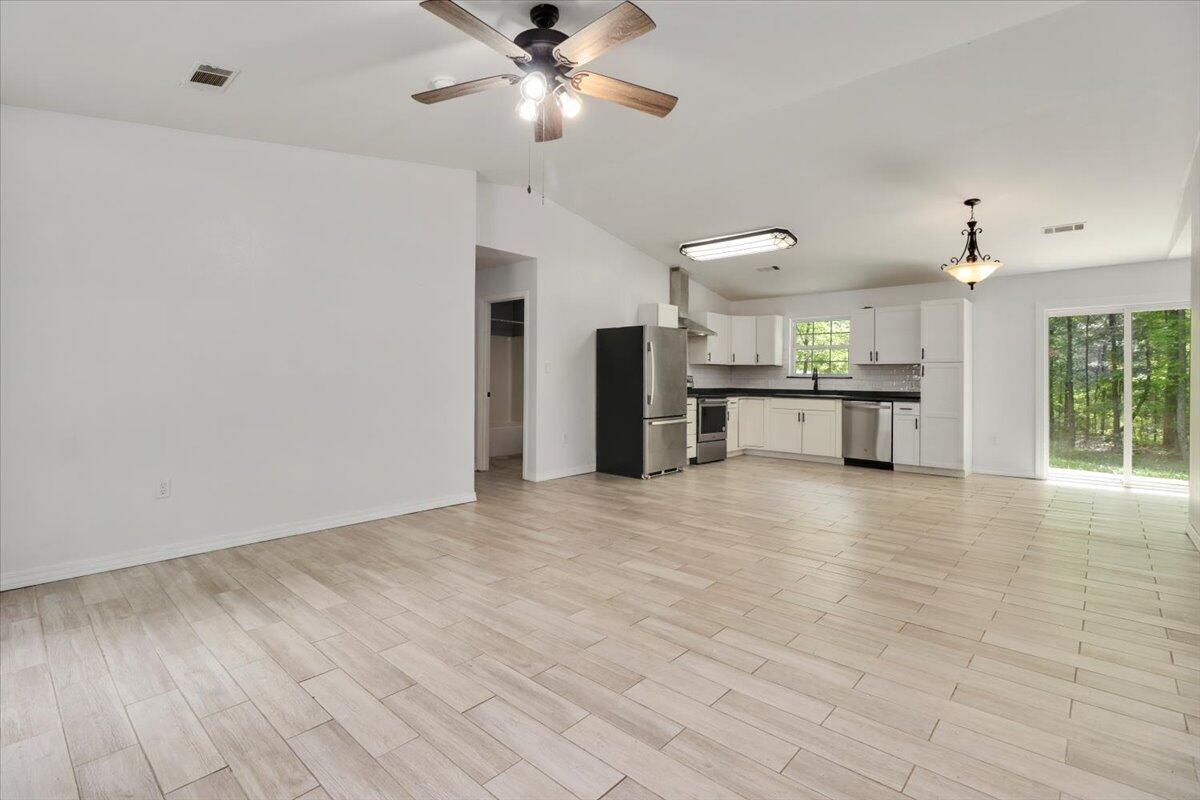 334 Private Road 2018 Property Photo 6