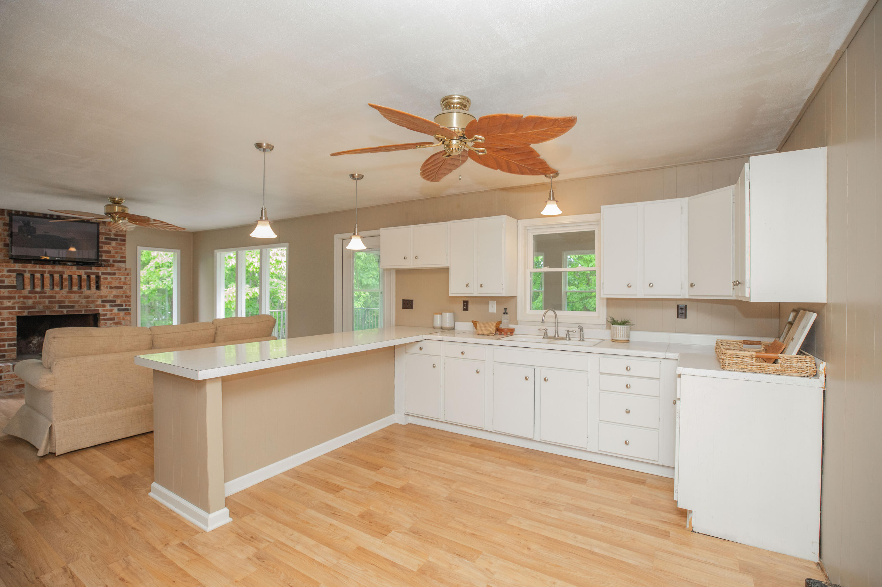 1374 East 310th Road Property Photo 5