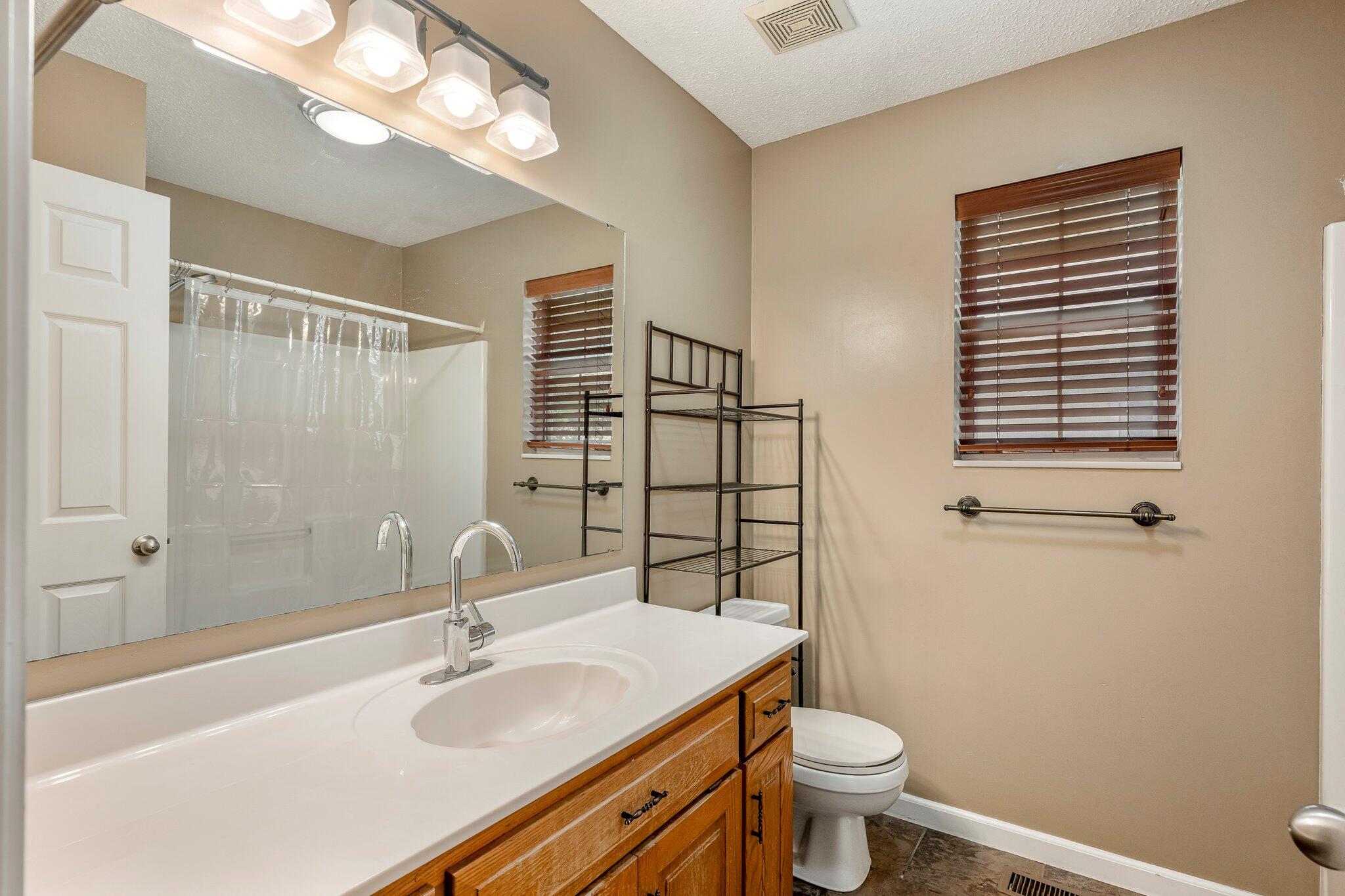 439 South Suburban Avenue Property Photo 24