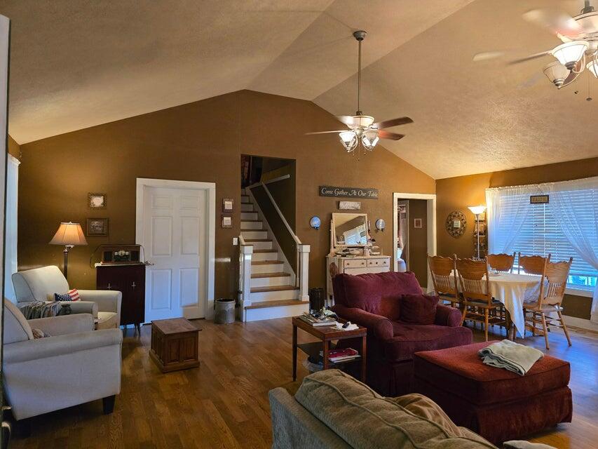 3590 County Road 7140 Property Photo 9