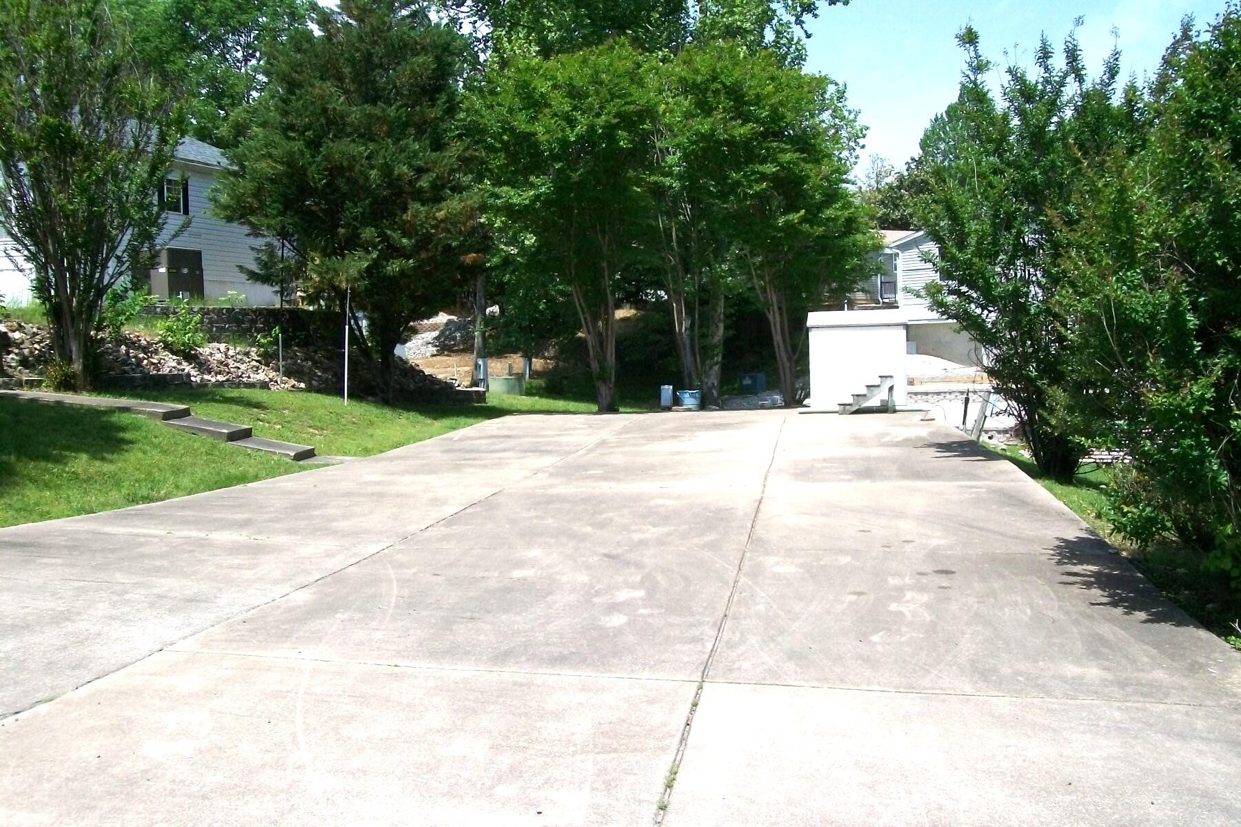 305 Fall Creek Drive Drive Property Photo