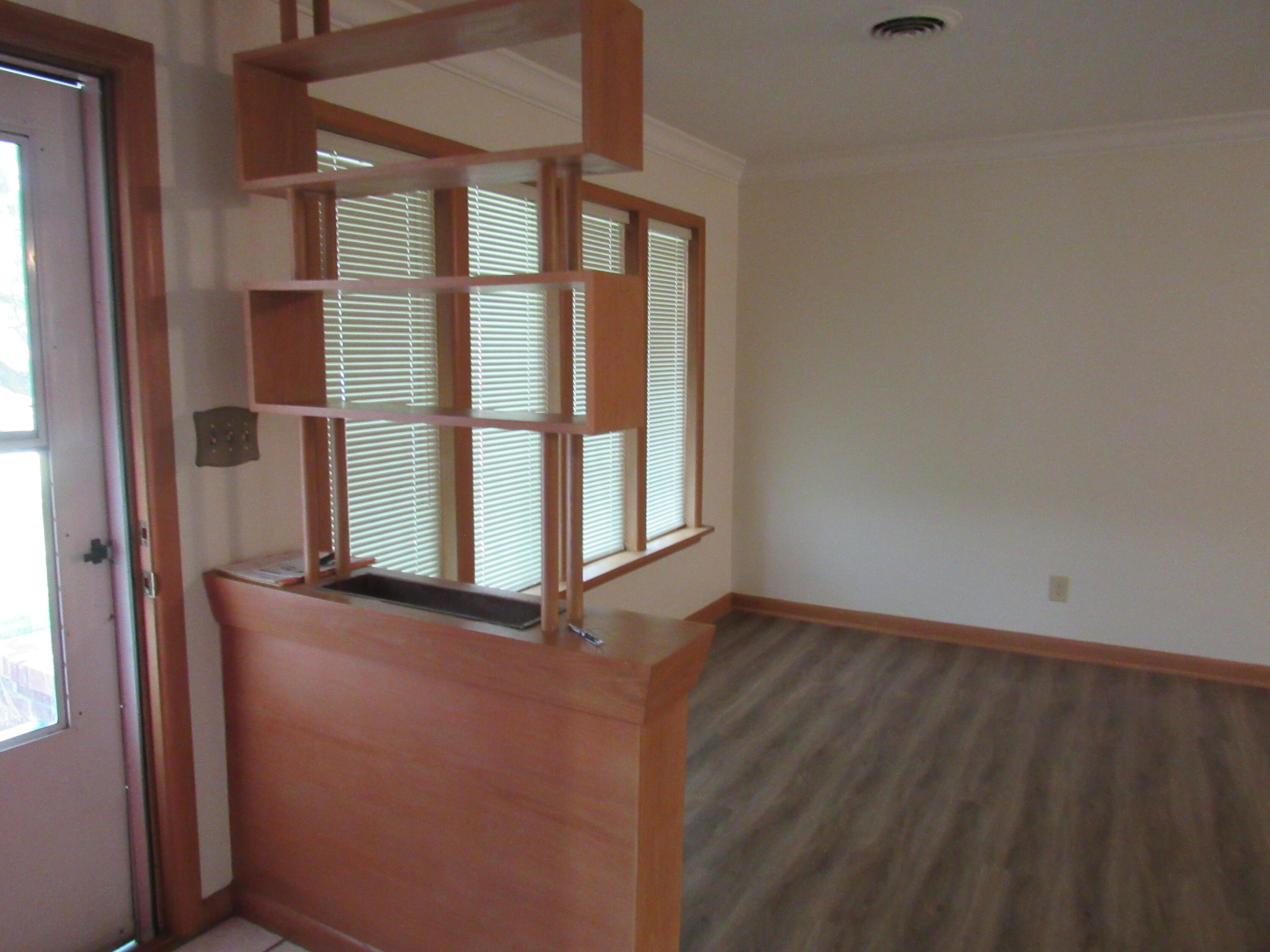 2124 South Kimbrough Avenue Property Photo 4