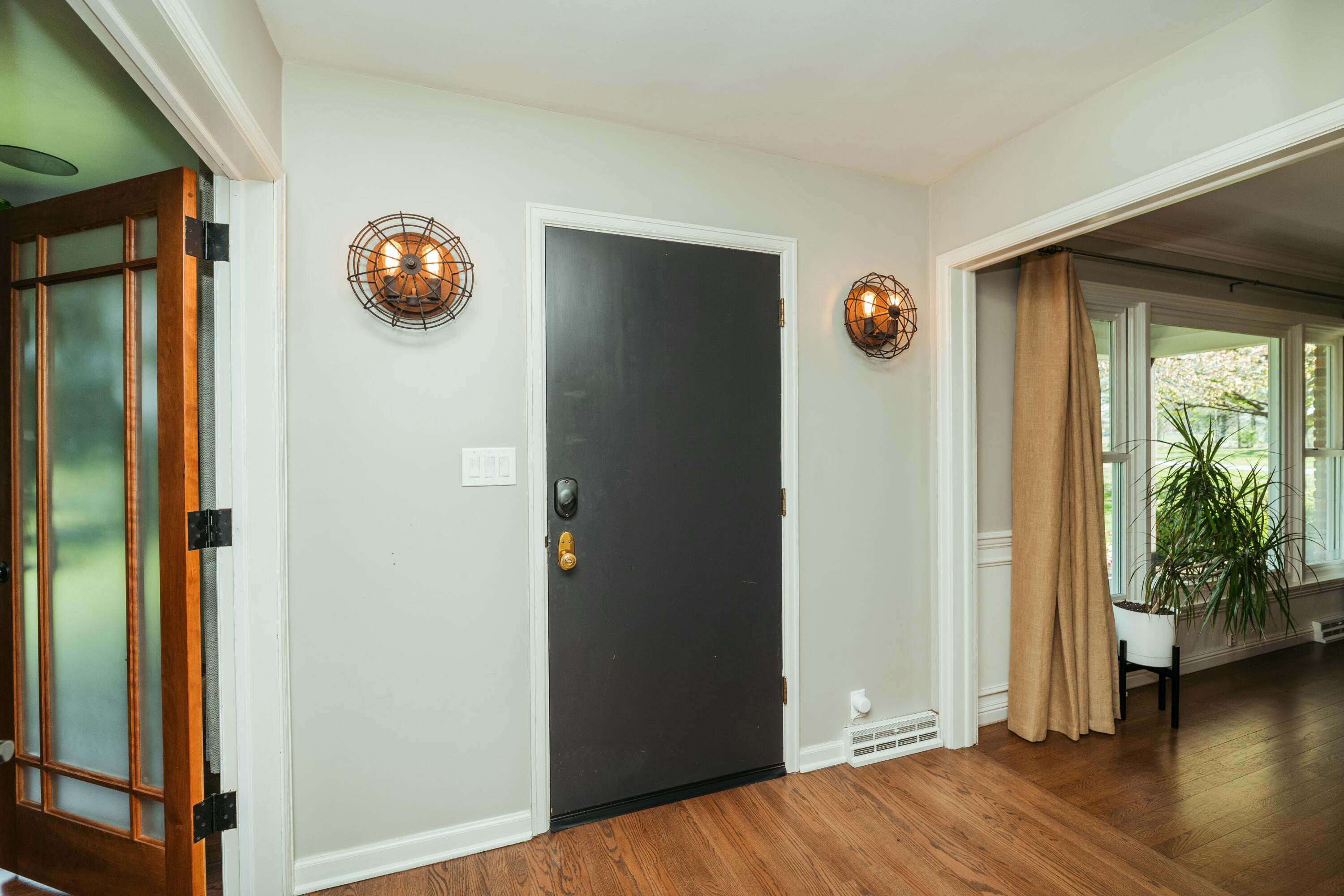 5724 East Mill Street Property Photo 4
