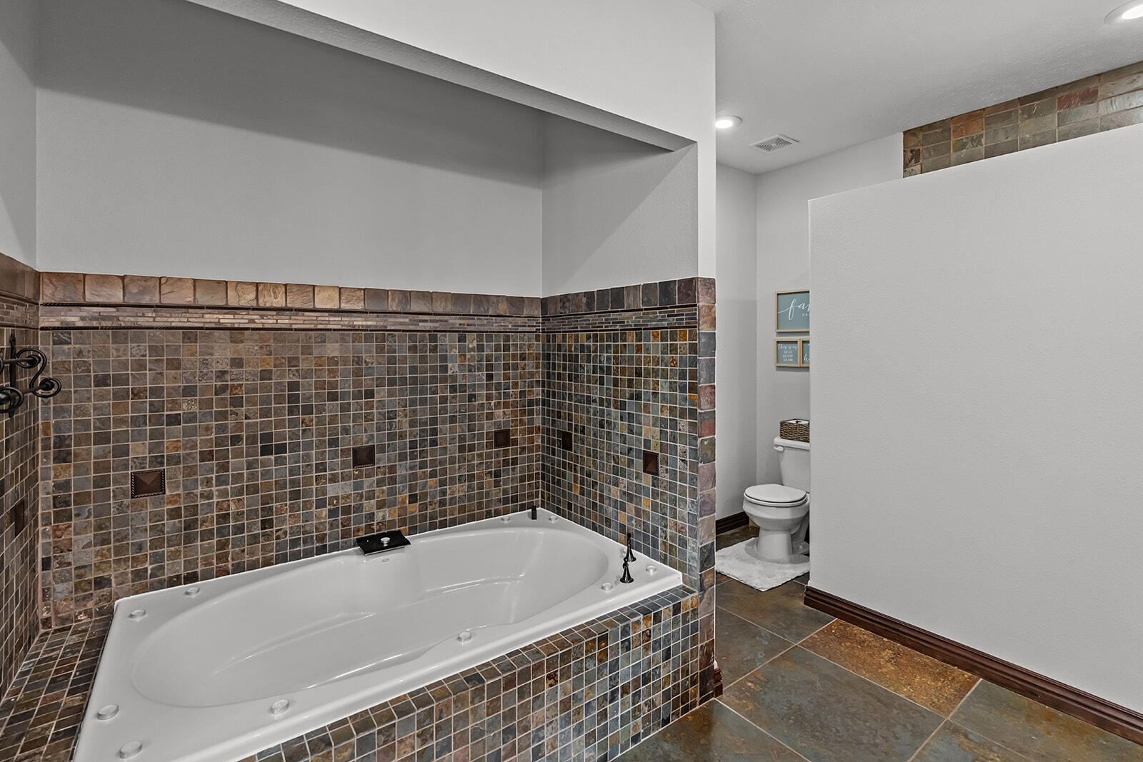 16326 Lawrence 1232 Property Photo 25