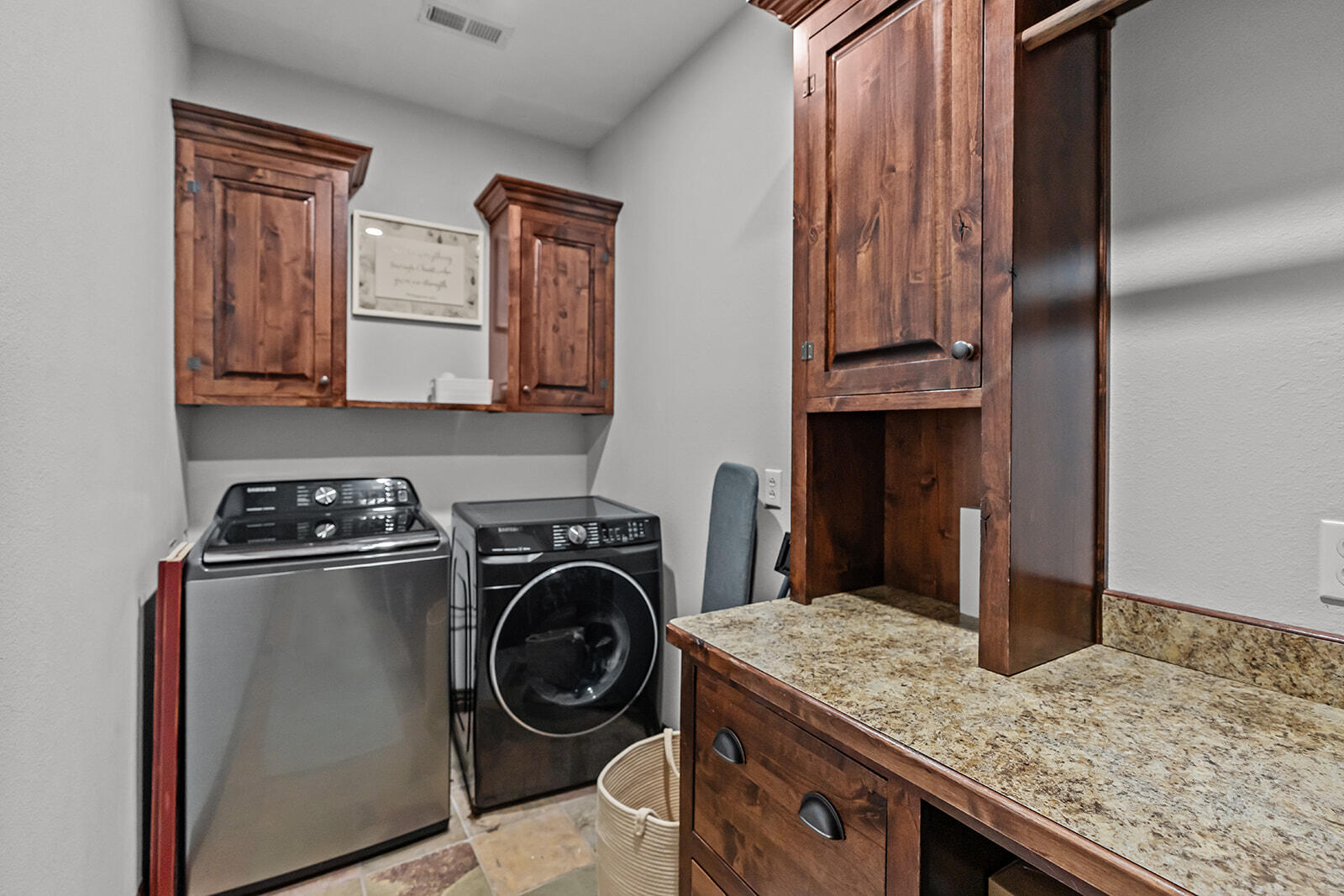 16326 Lawrence 1232 Property Photo 28
