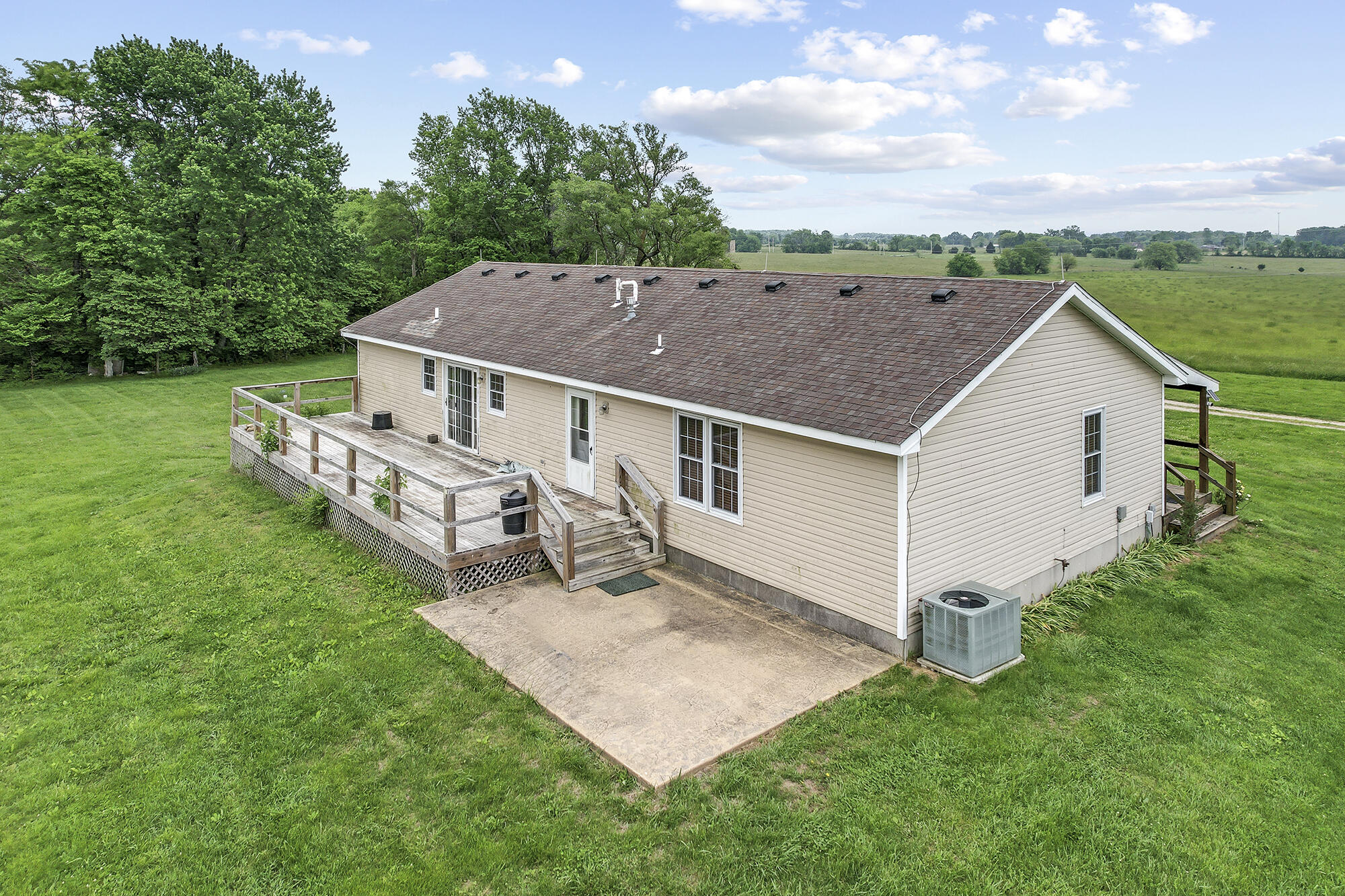 2287 North State Highway 125 Property Photo 5