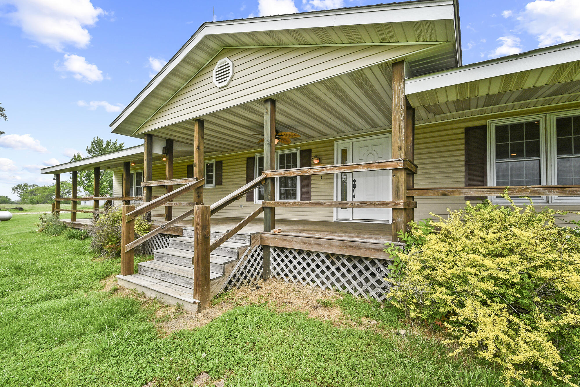 2287 North State Highway 125 Property Photo 9