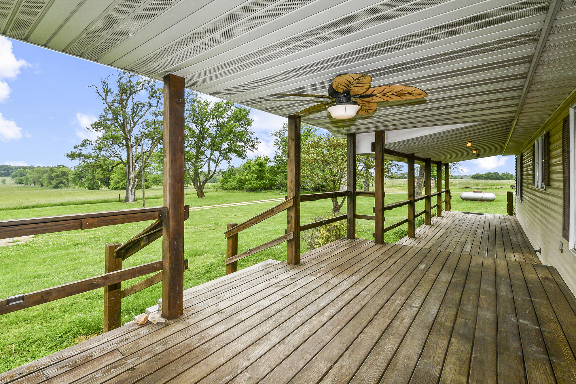 2287 North State Highway 125 Property Photo 10