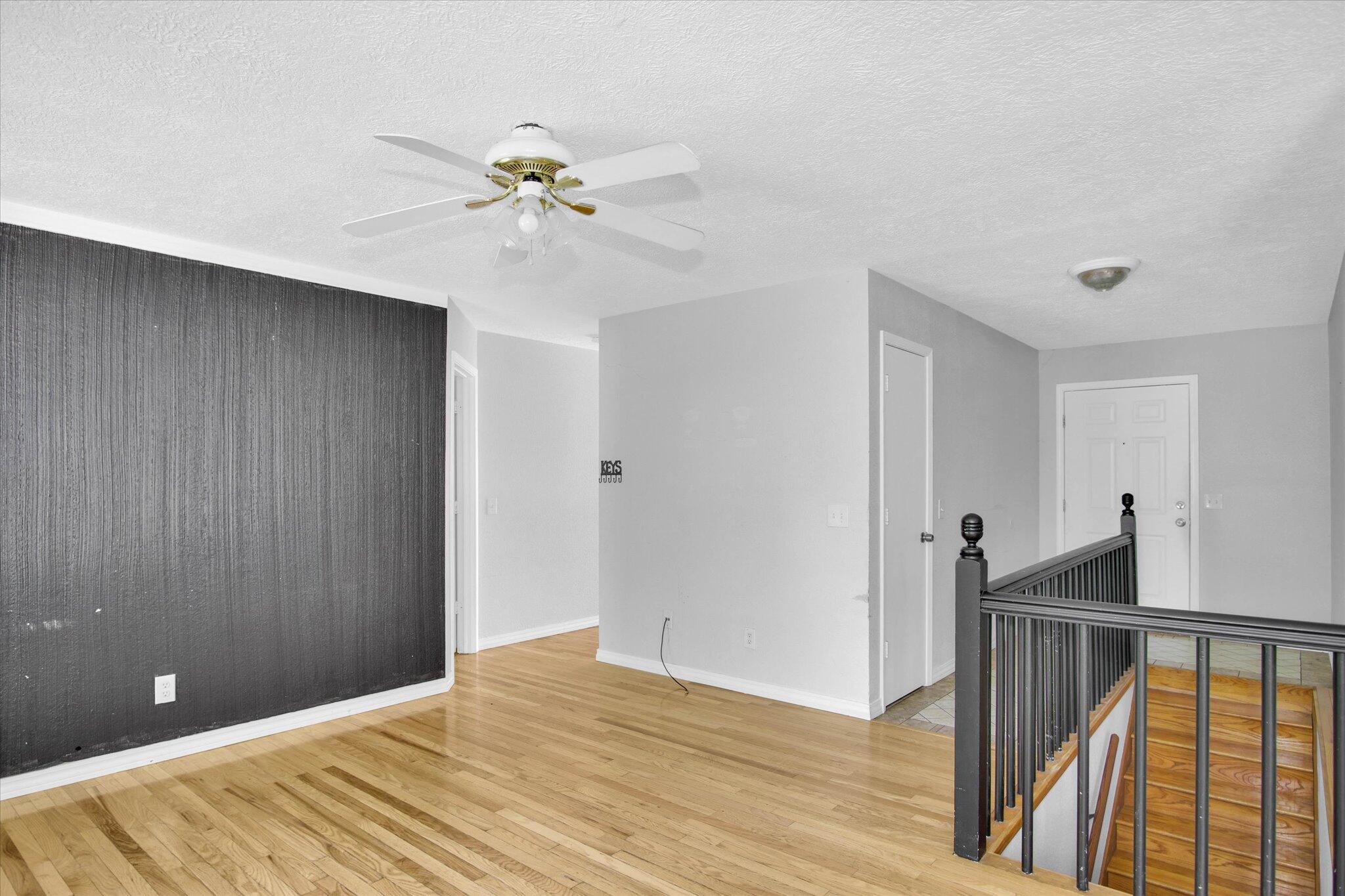 201 South Smalley Street Property Photo 3
