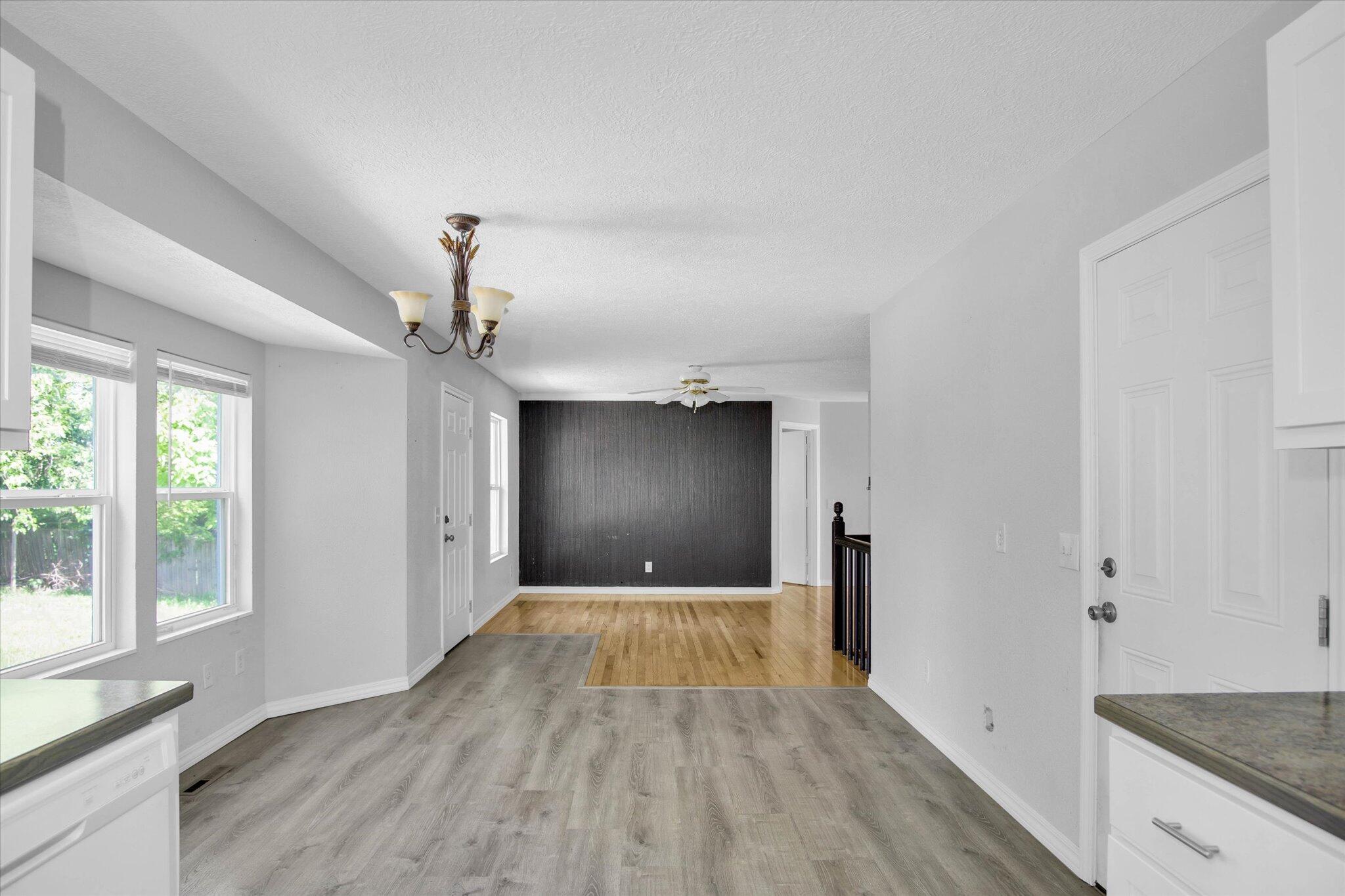 201 South Smalley Street Property Photo 6
