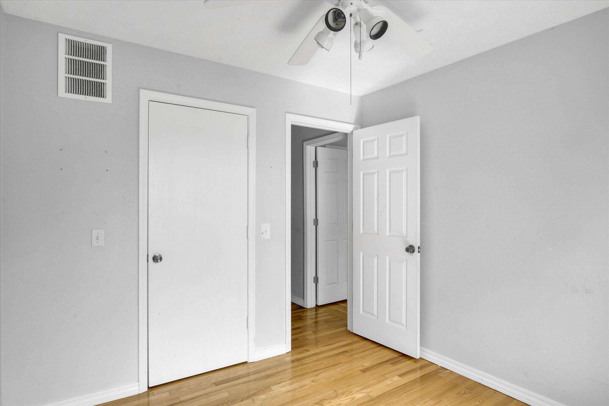201 South Smalley Street Property Photo 11