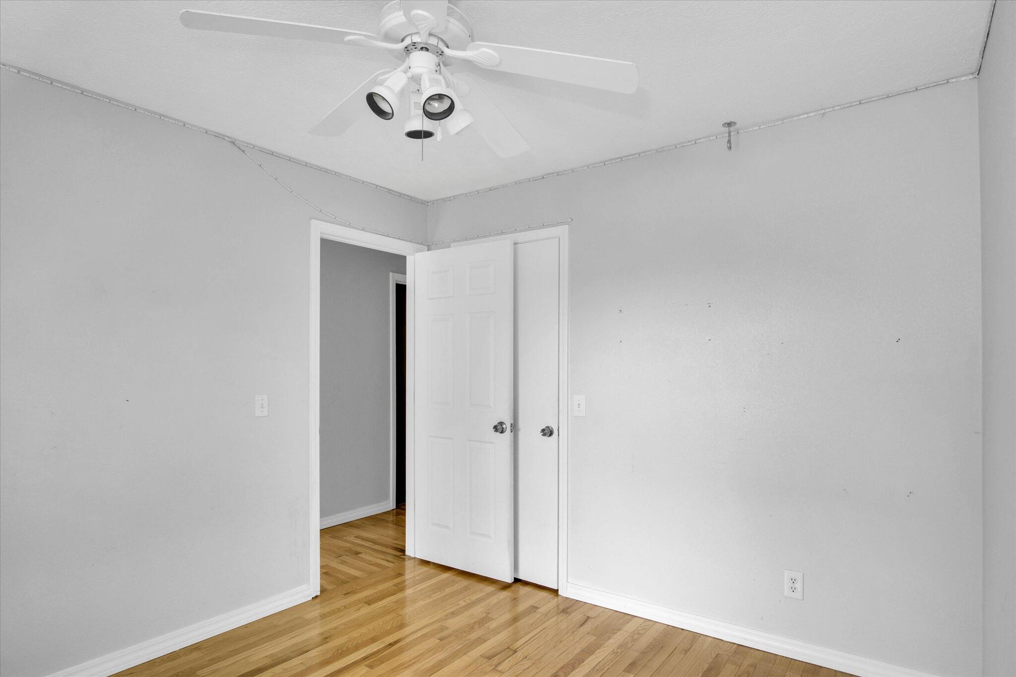 201 South Smalley Street Property Photo 14