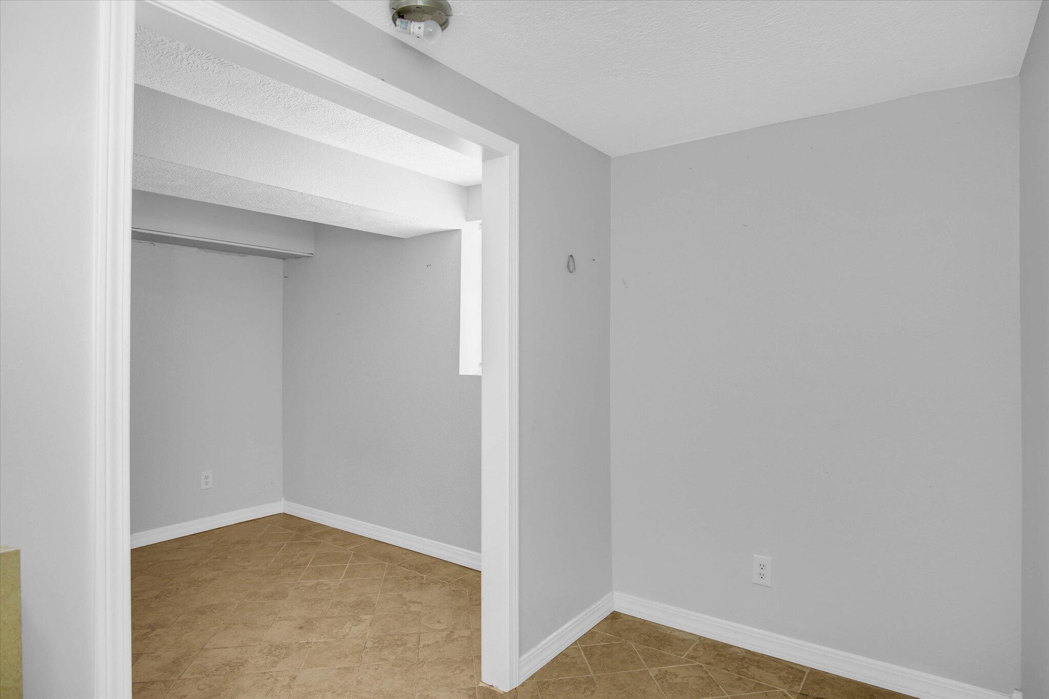 201 South Smalley Street Property Photo 19