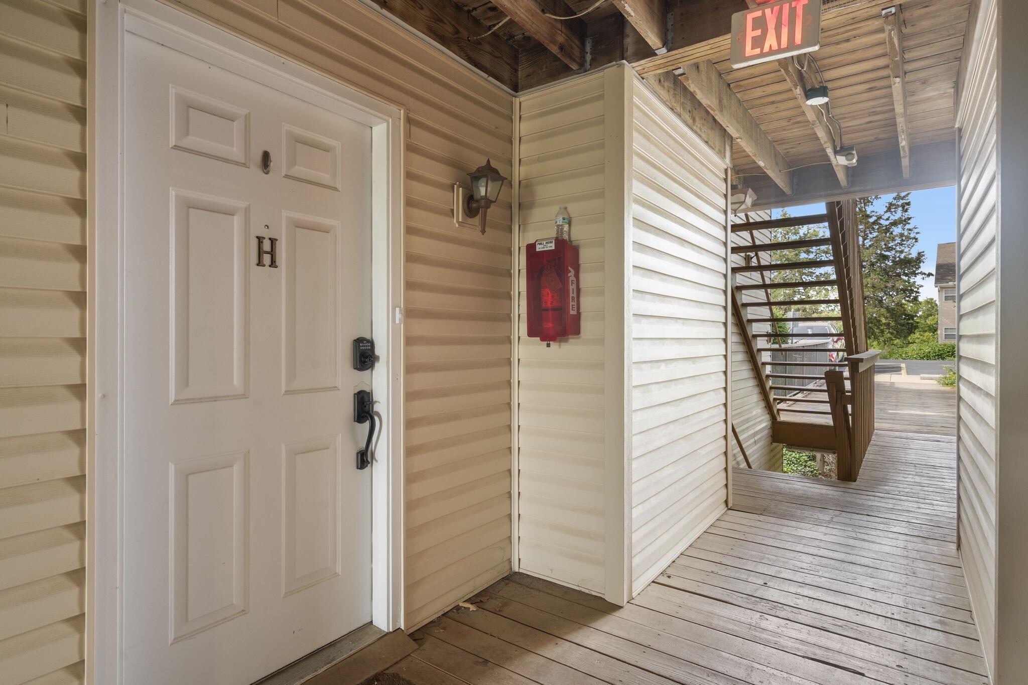 110 Vixen Circle Property Photo 17