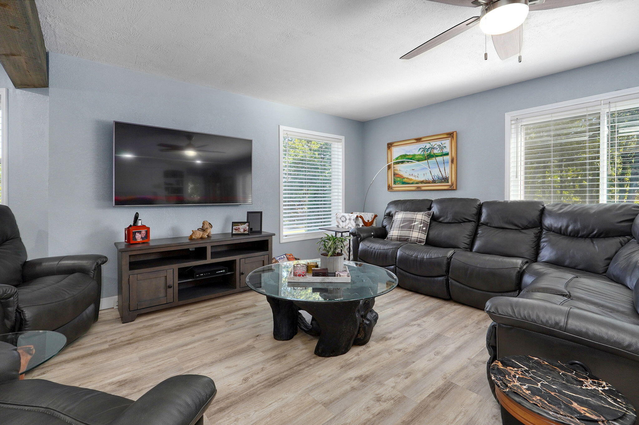 1511 East Groves Drive Property Photo 13