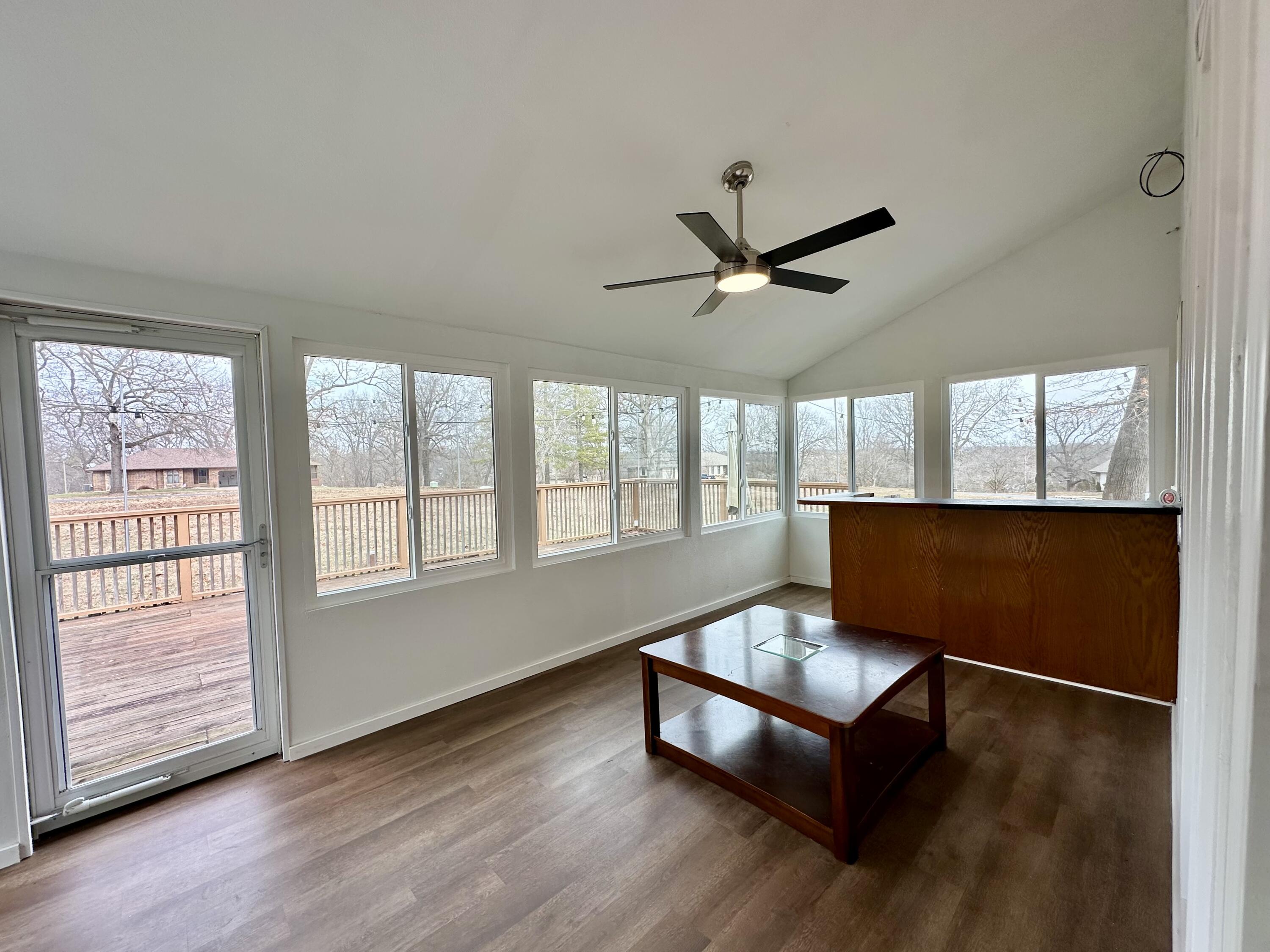 1511 East Groves Drive Property Photo 32