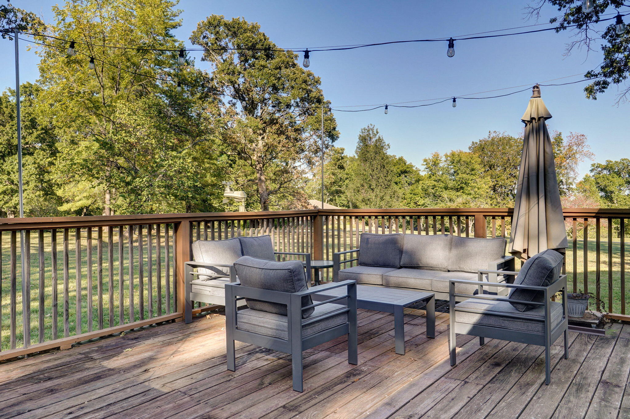 1511 East Groves Drive Property Photo 35