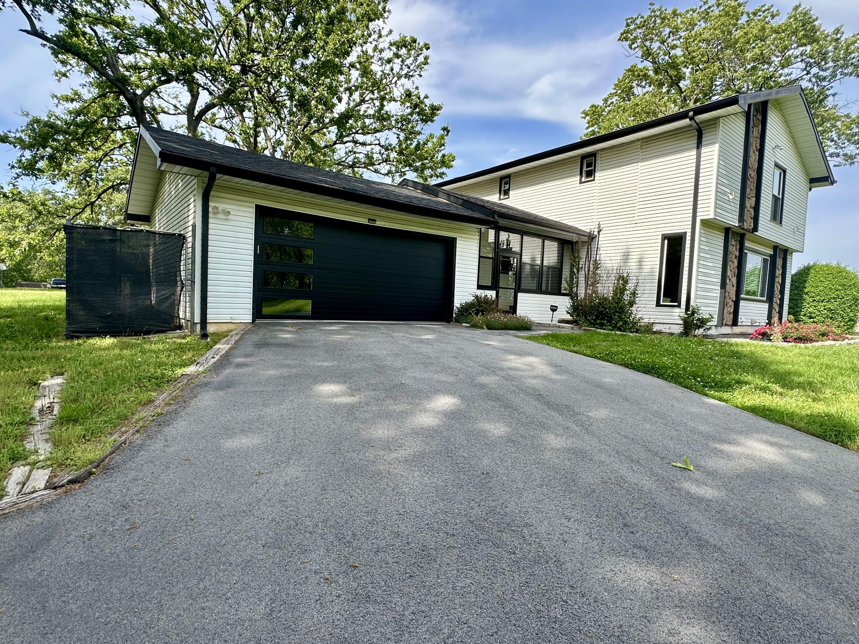 1511 East Groves Drive Property Photo 42