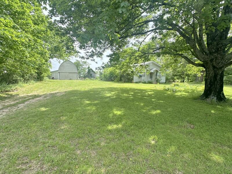 616 Beryl Road Property Photo 4