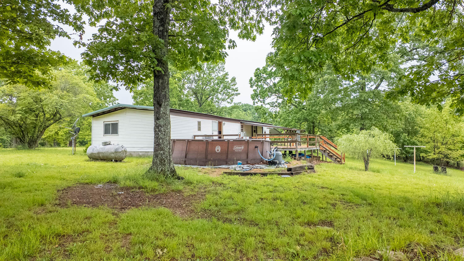 742 County Road 302 Property Photo 16