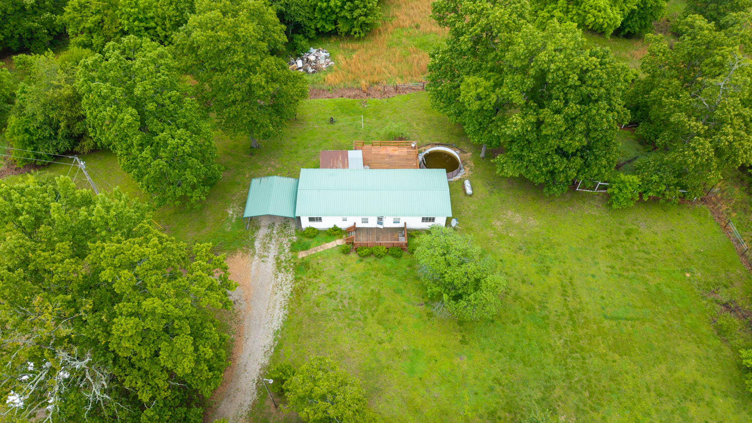 742 County Road 302 Property Photo 54