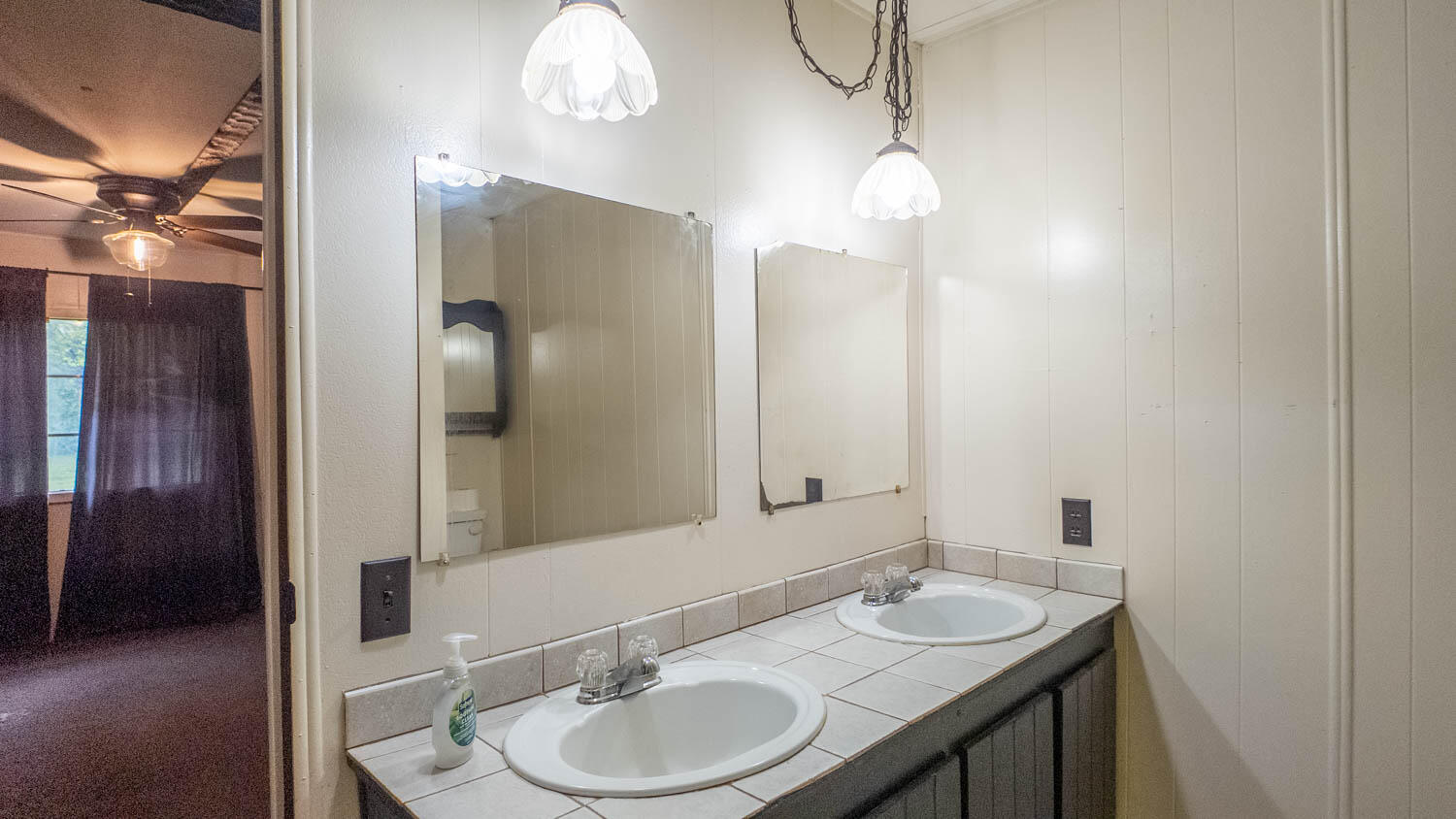 742 County Road 302 Property Photo 25