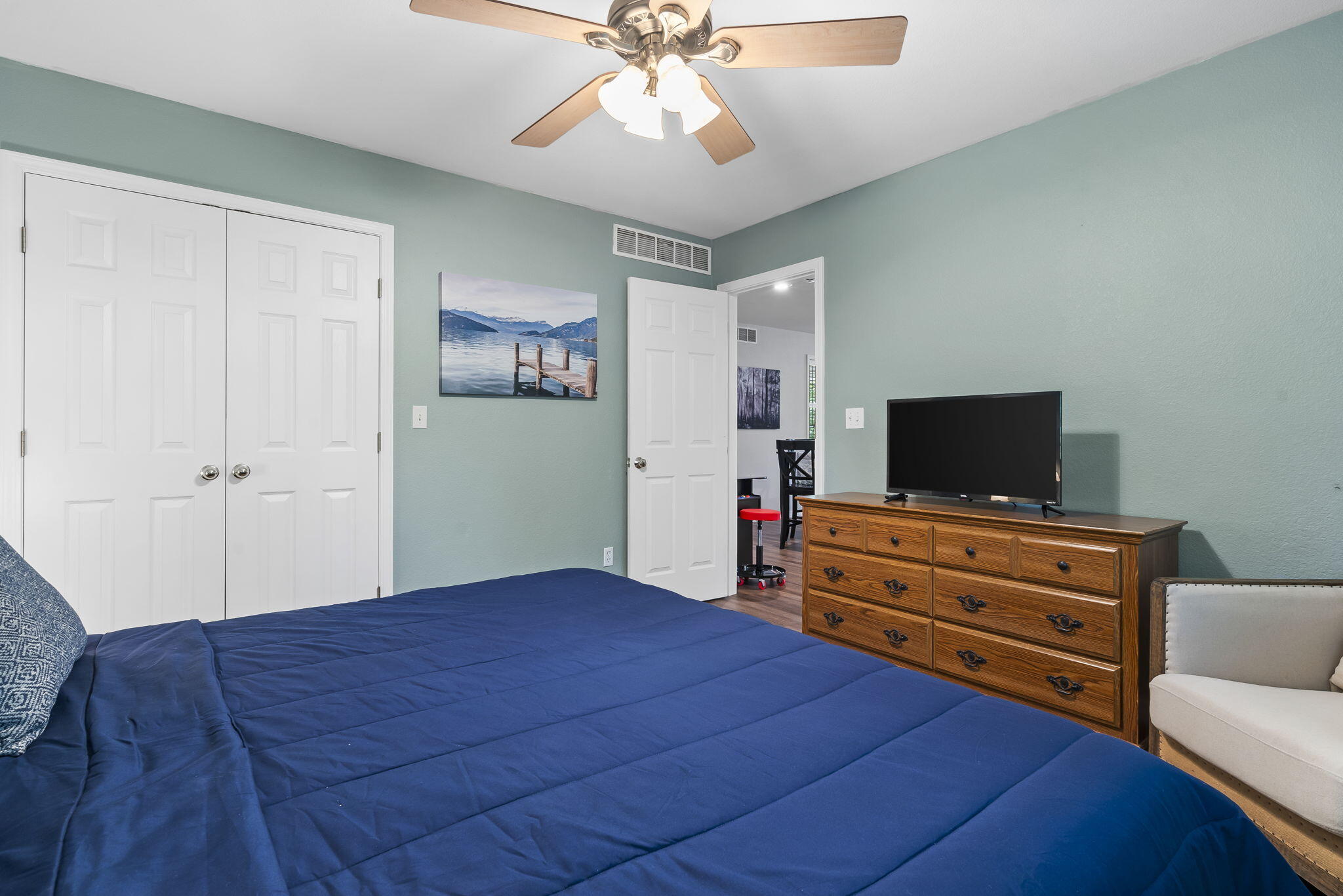 17 Montague Lane Property Photo 20