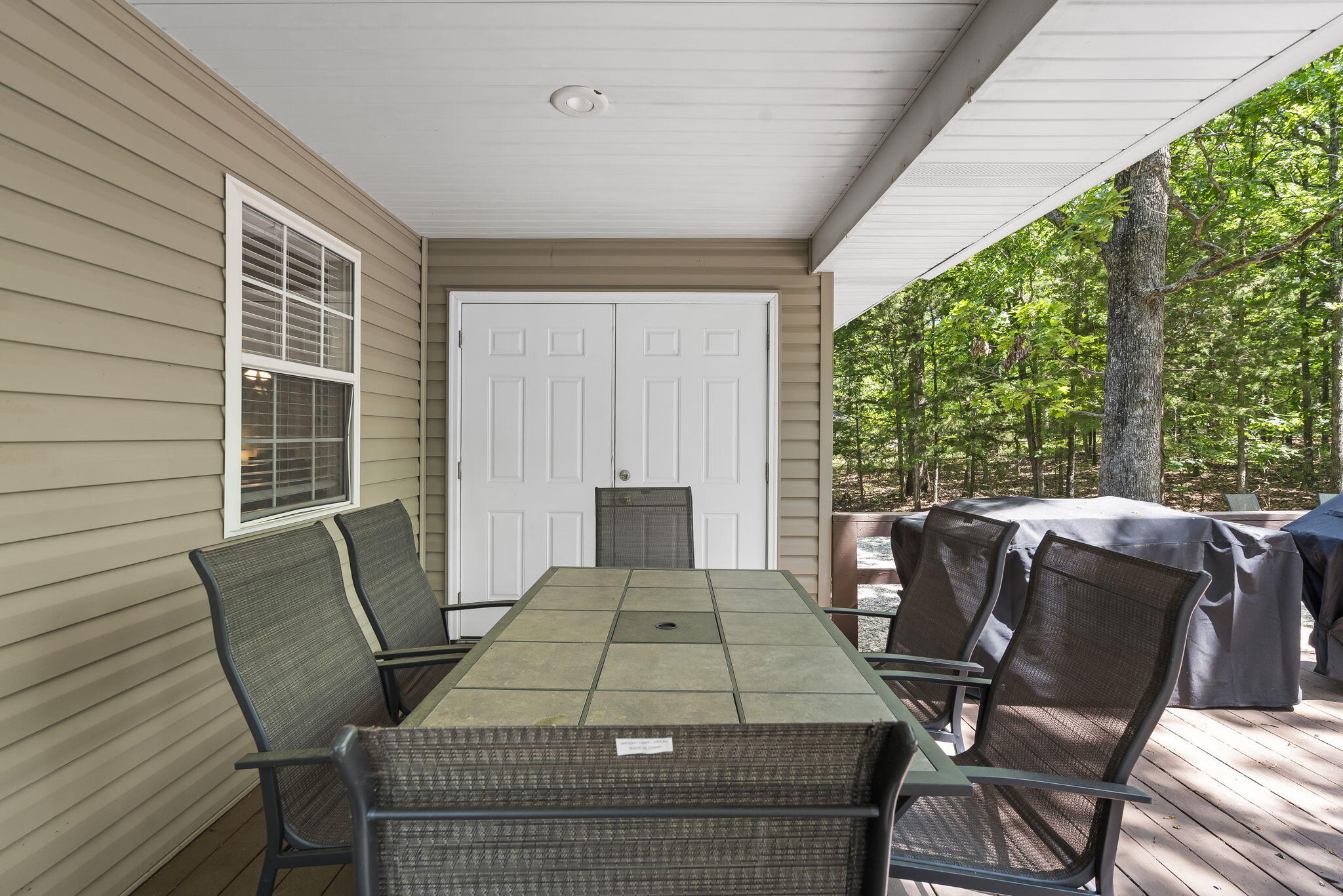 17 Montague Lane Property Photo 37