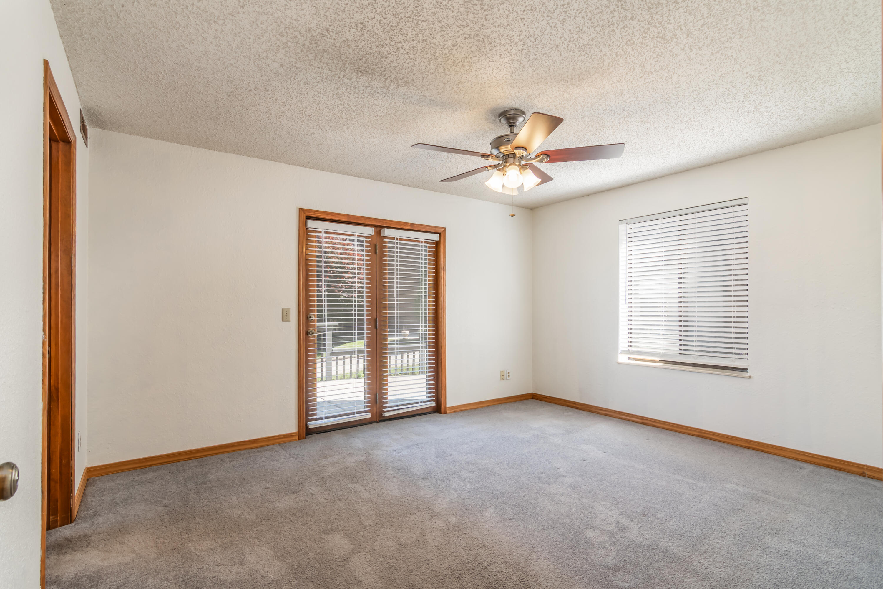 150 Sunken Forest Dr. Property Photo 10