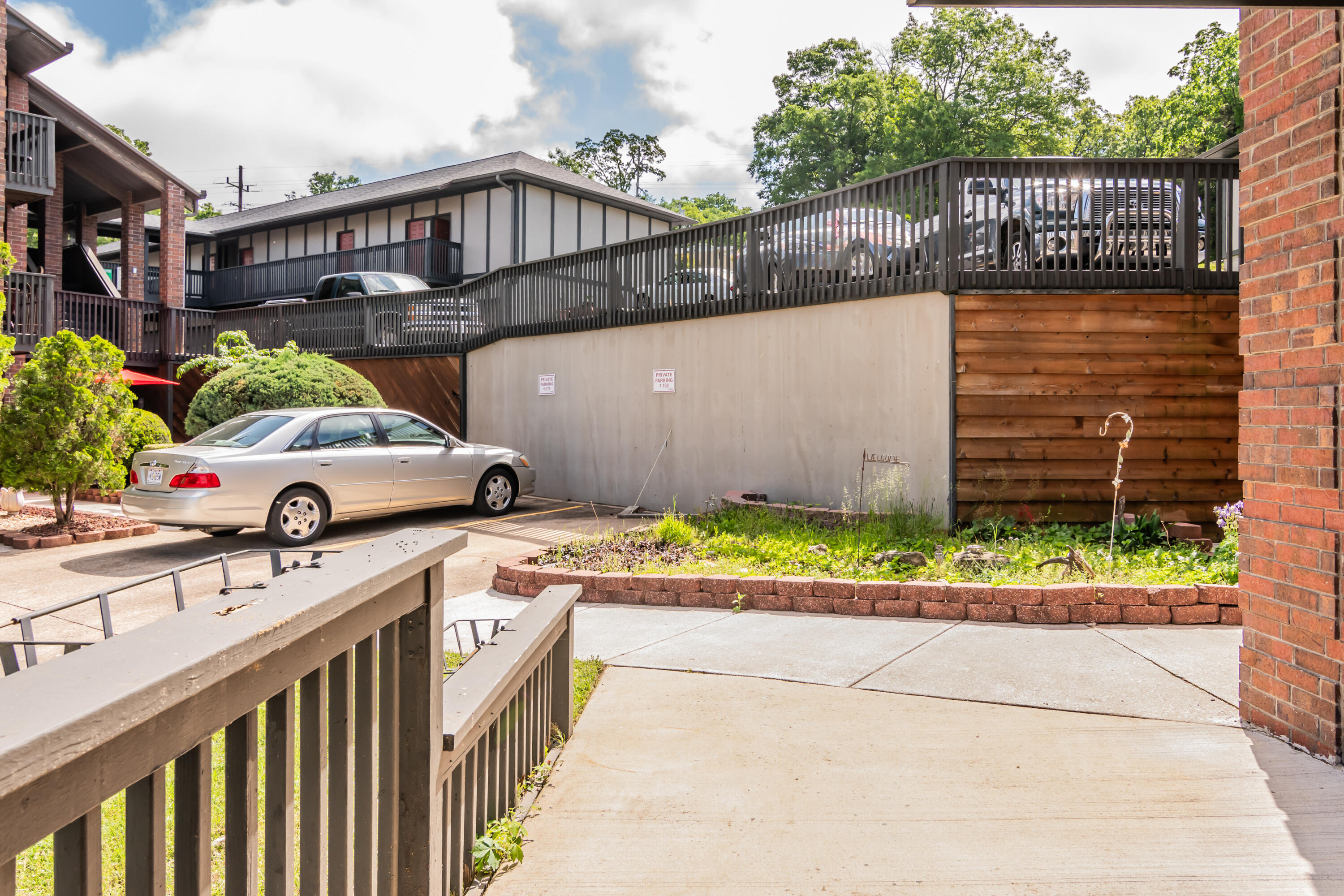 150 Sunken Forest Dr. Property Photo 24