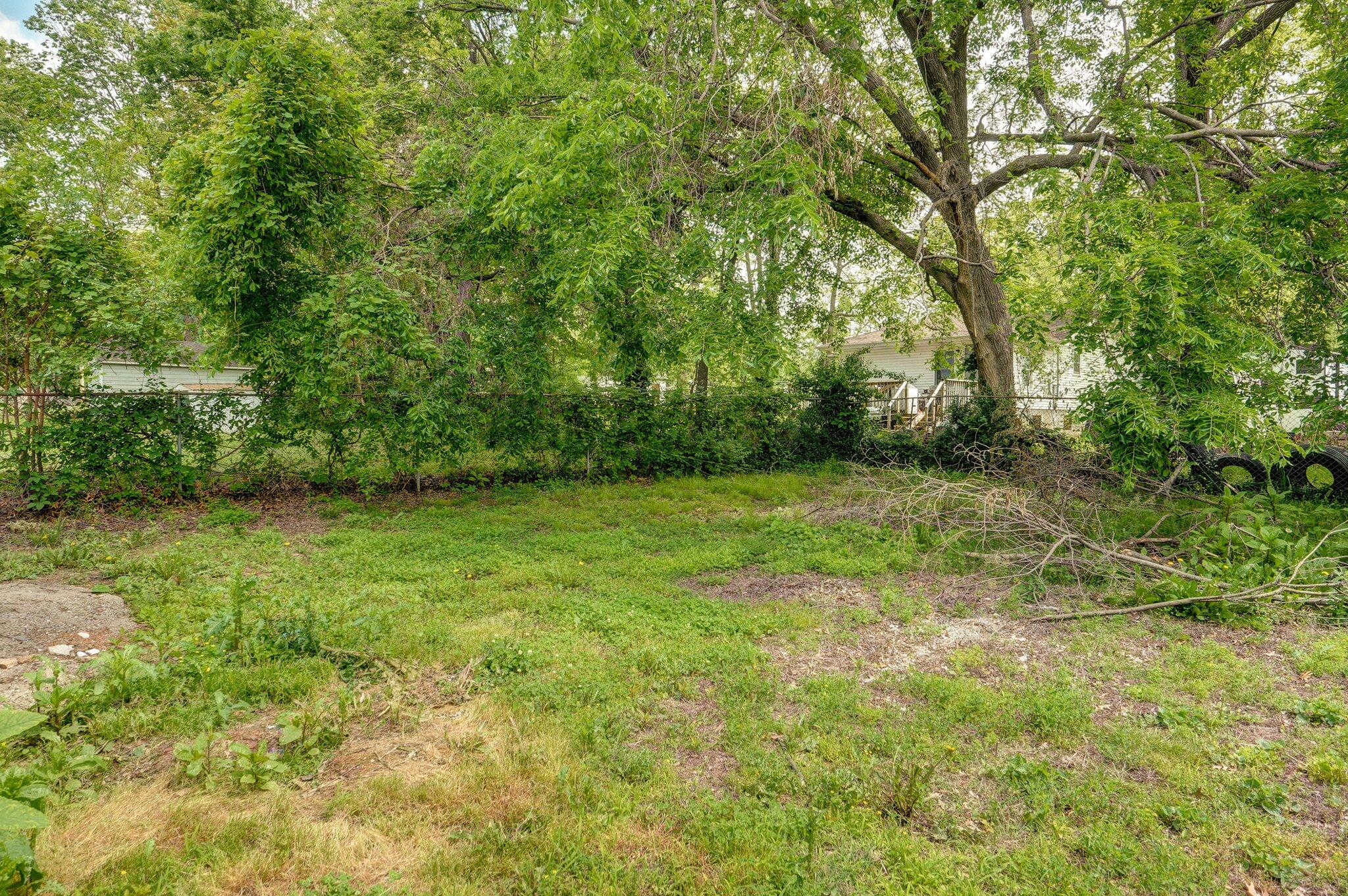 1326 North Clifton Avenue Property Photo 4