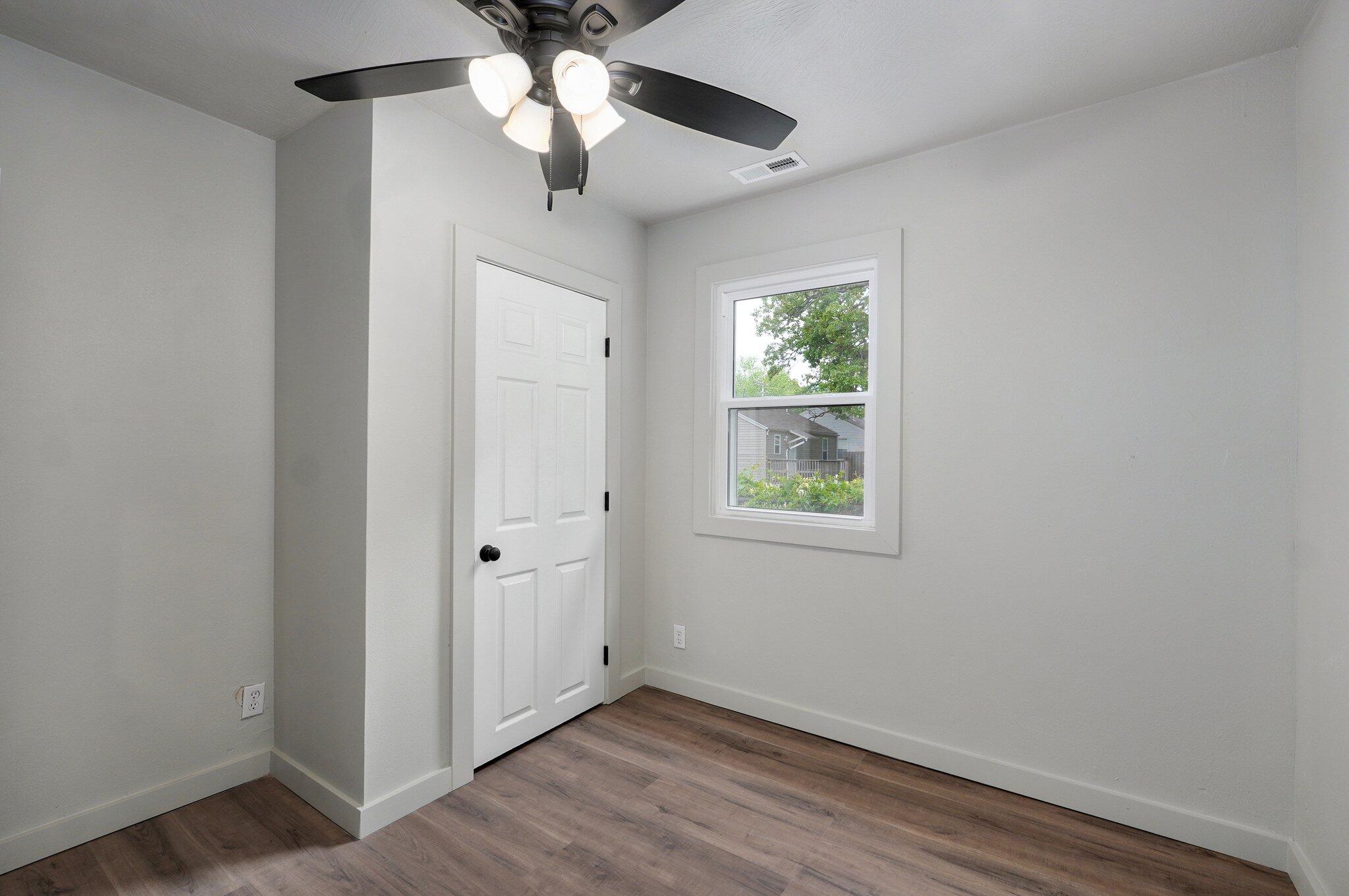 1326 North Clifton Avenue Property Photo 19