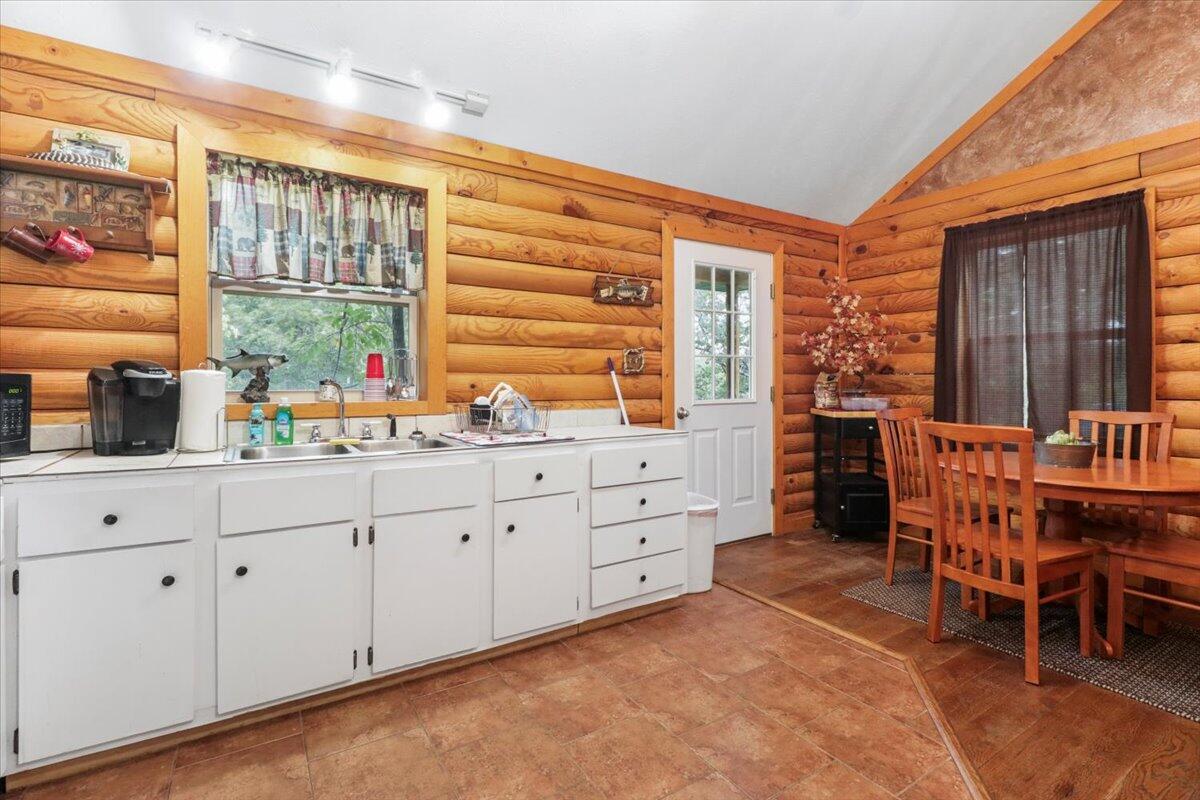 1300 County Road 113 Property Photo 5