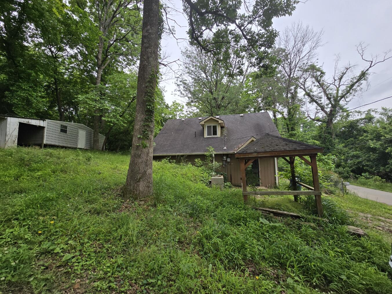 171 Riverbend Road Property Photo 3