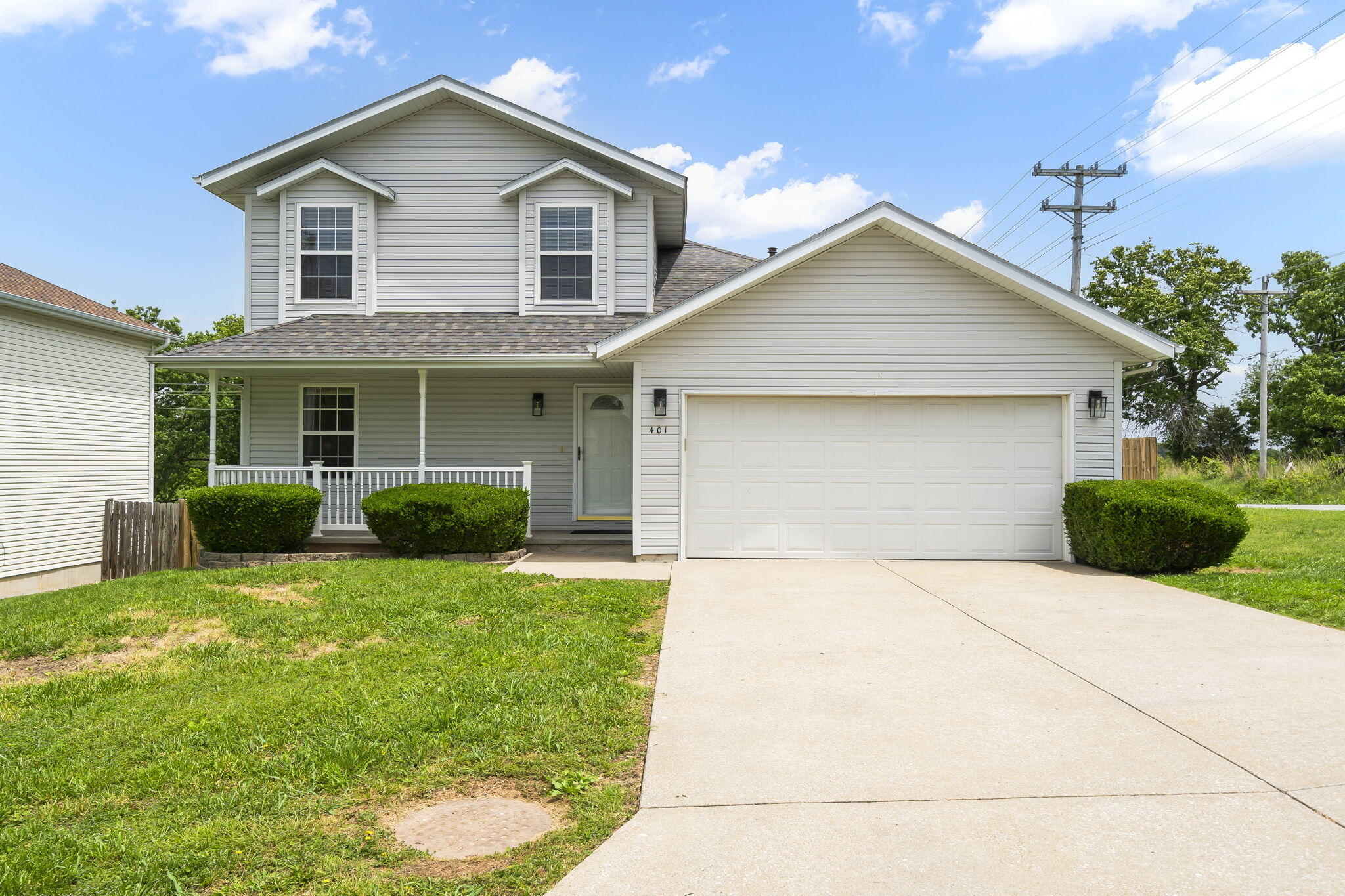 401 West White Ash Street Property Photo