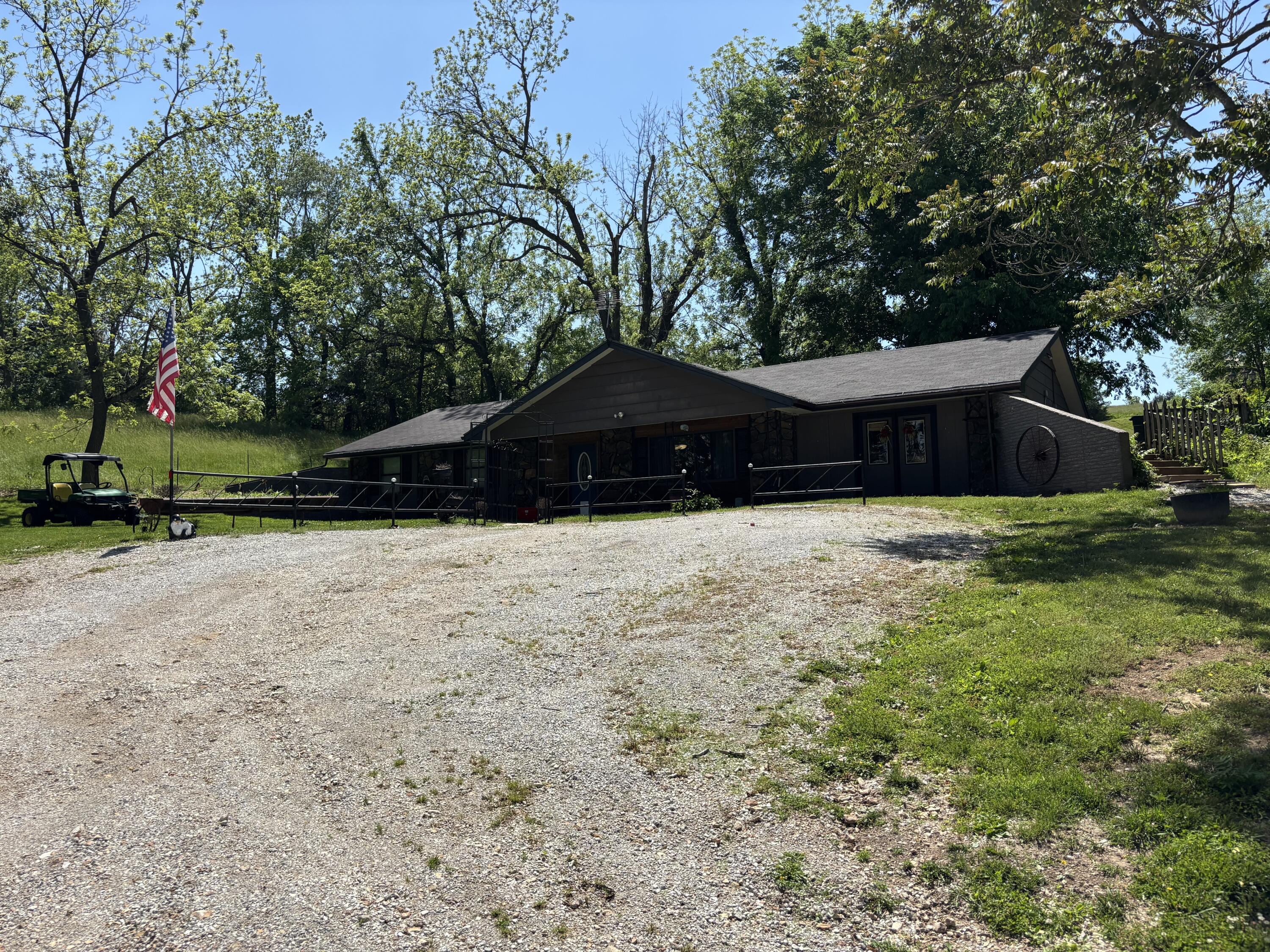 348 Holt Springs Rd Road Property Photo 2