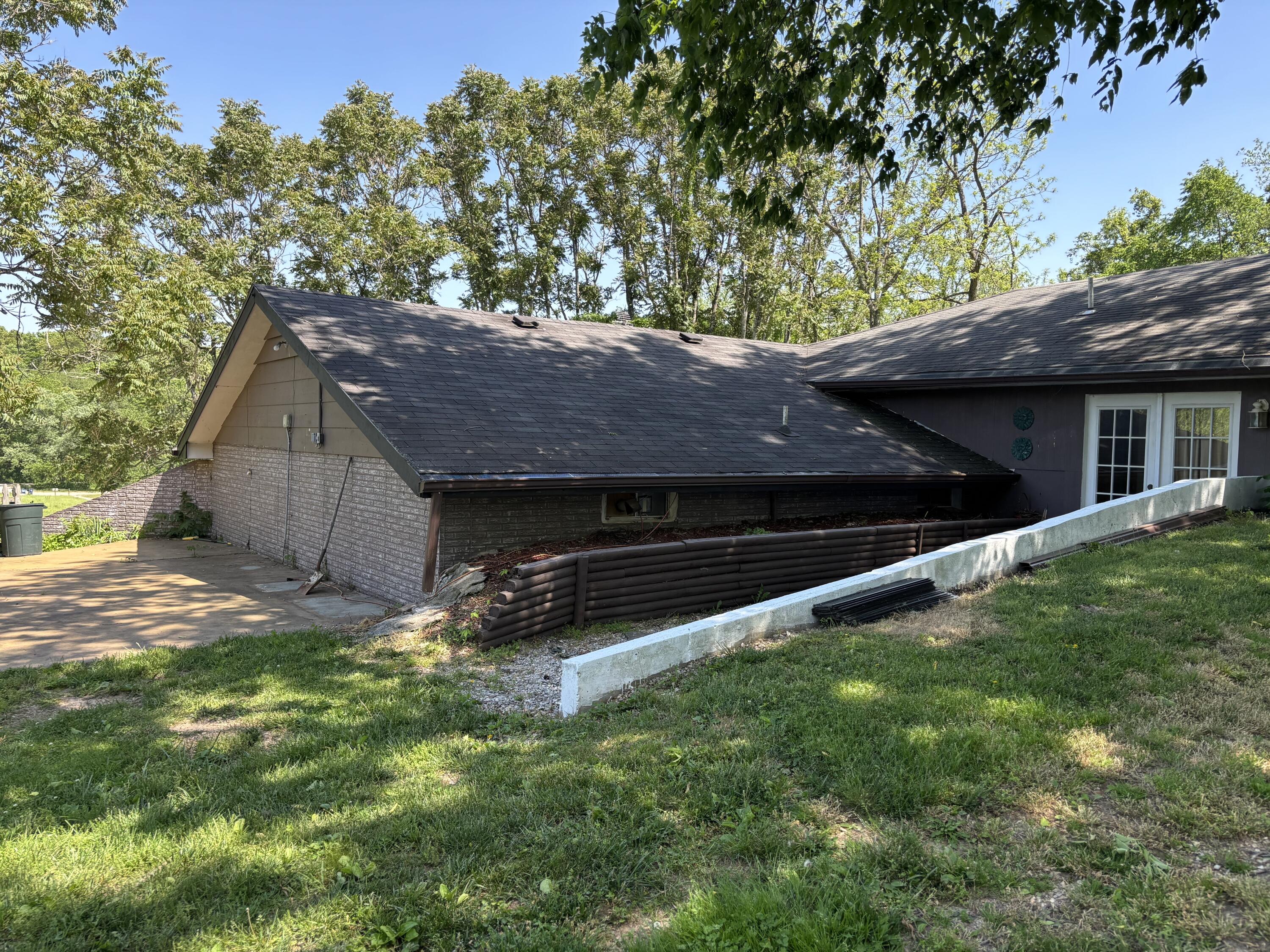 348 Holt Springs Rd Road Property Photo 5