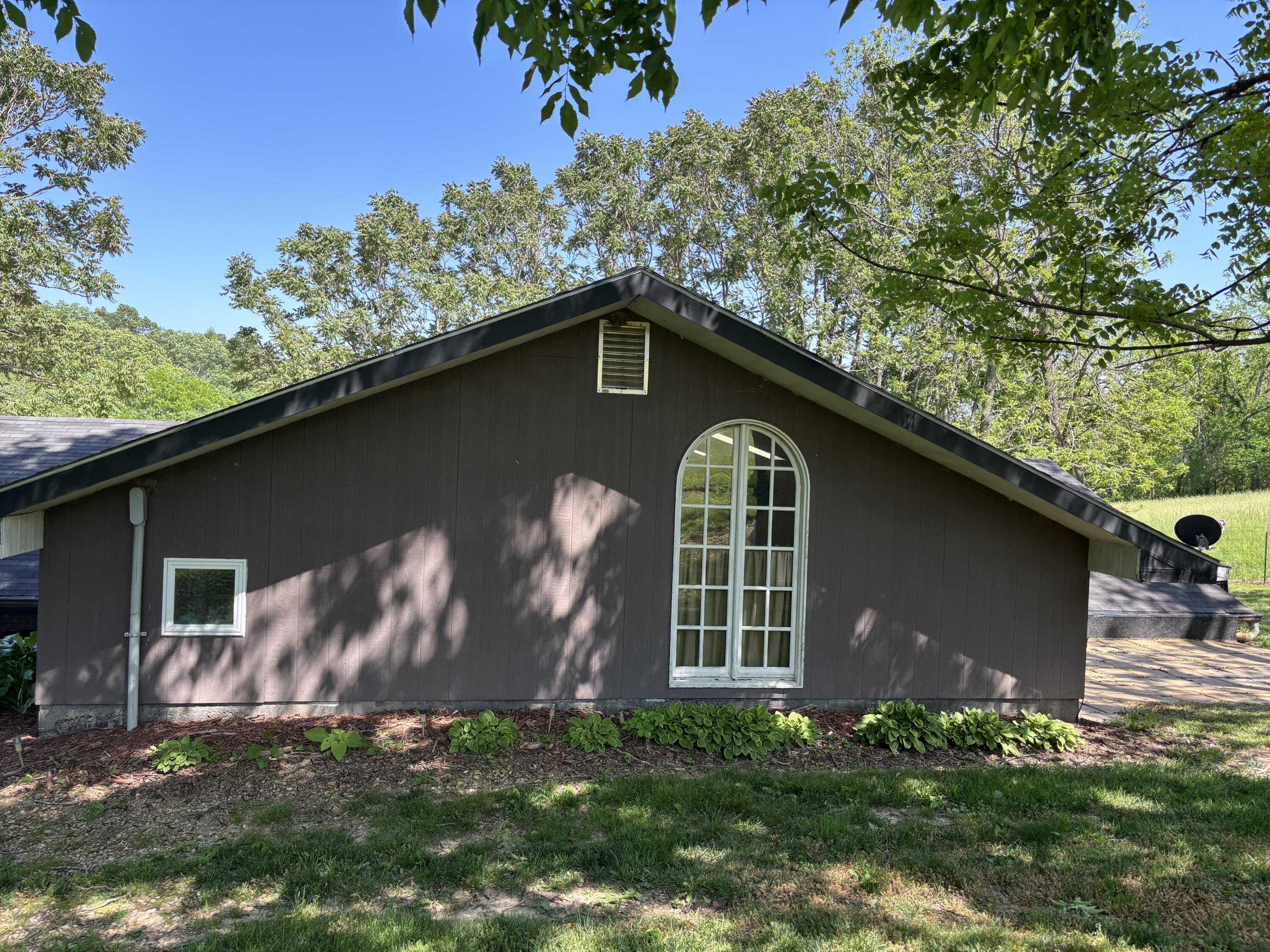 348 Holt Springs Rd Road Property Photo 6