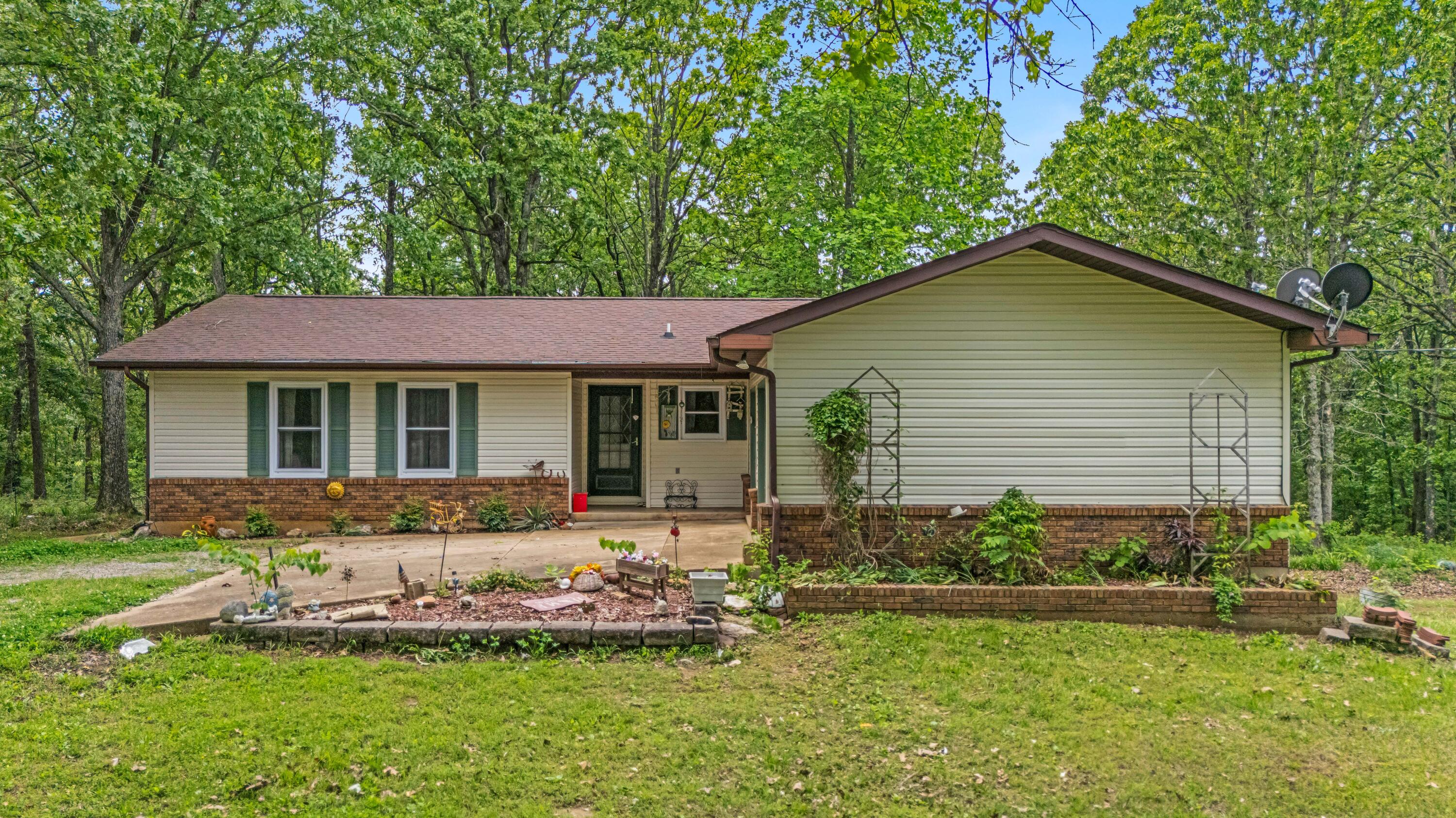 1402 State Rte K Property Photo 3