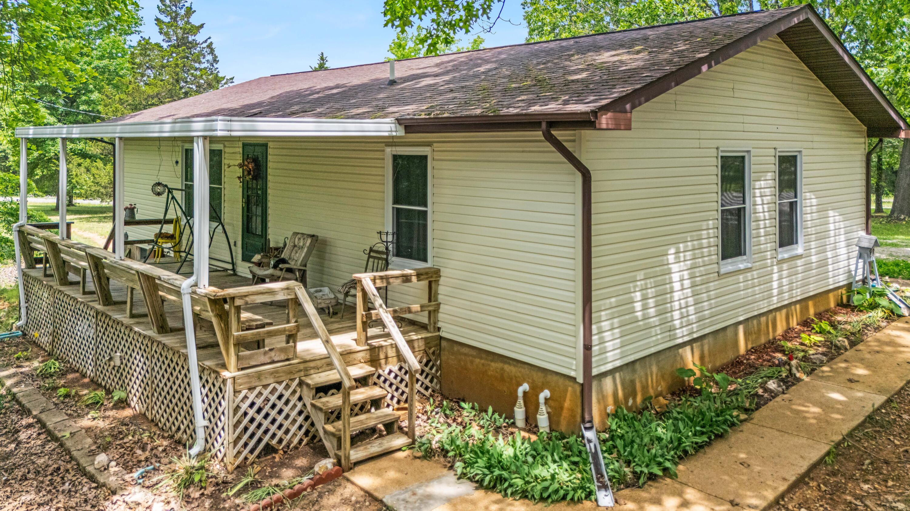 1402 State Rte K Property Photo 4