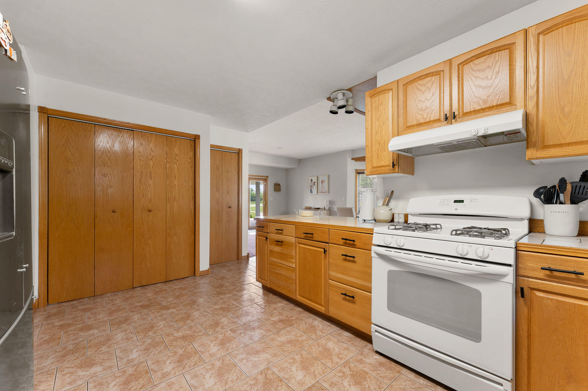 185 Pioneer Drive Property Photo 14